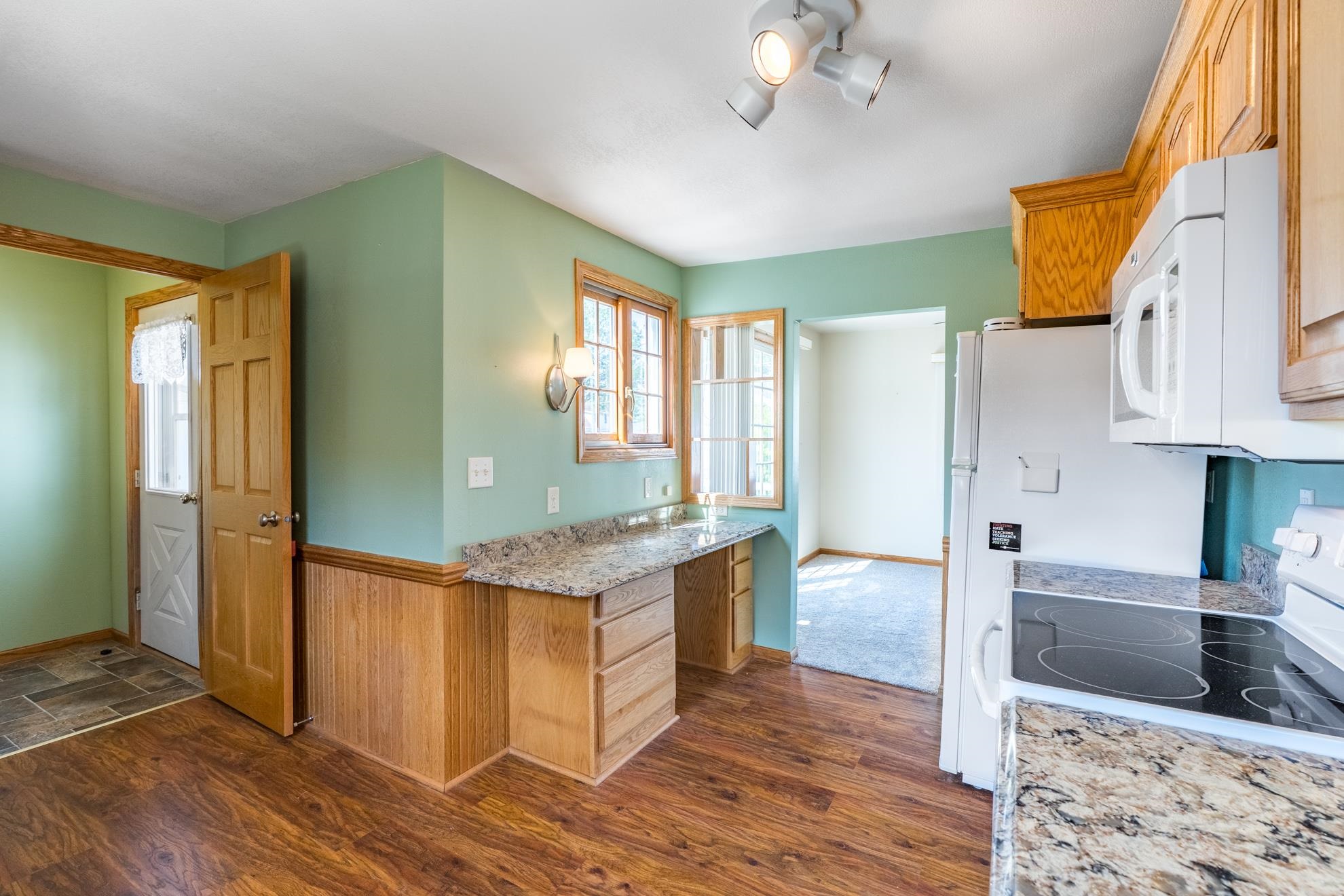 507 E 5th Street Property Photo 18