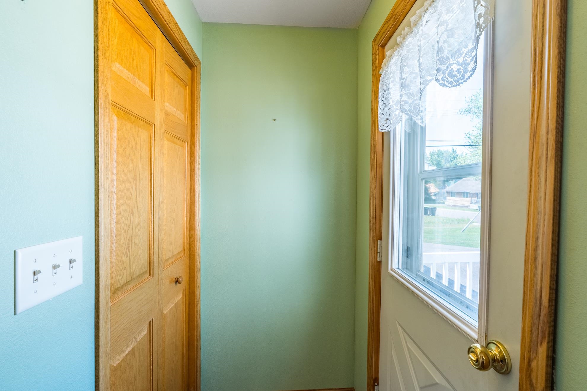 507 E 5th Street Property Photo 22