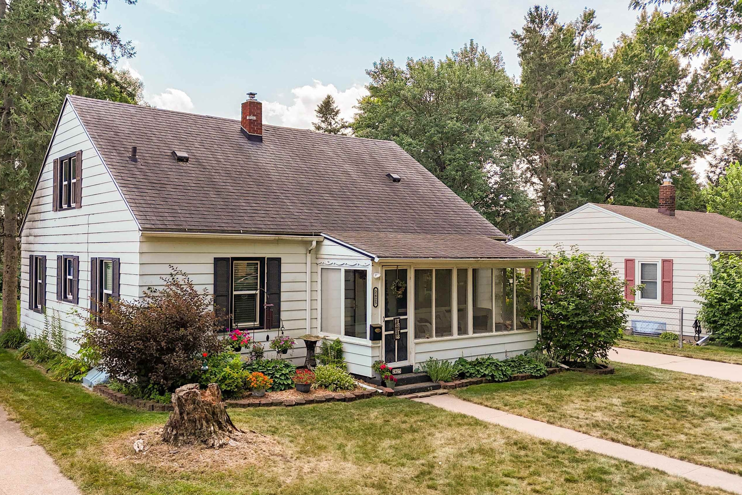 2425 Simonis Street Property Photo 6