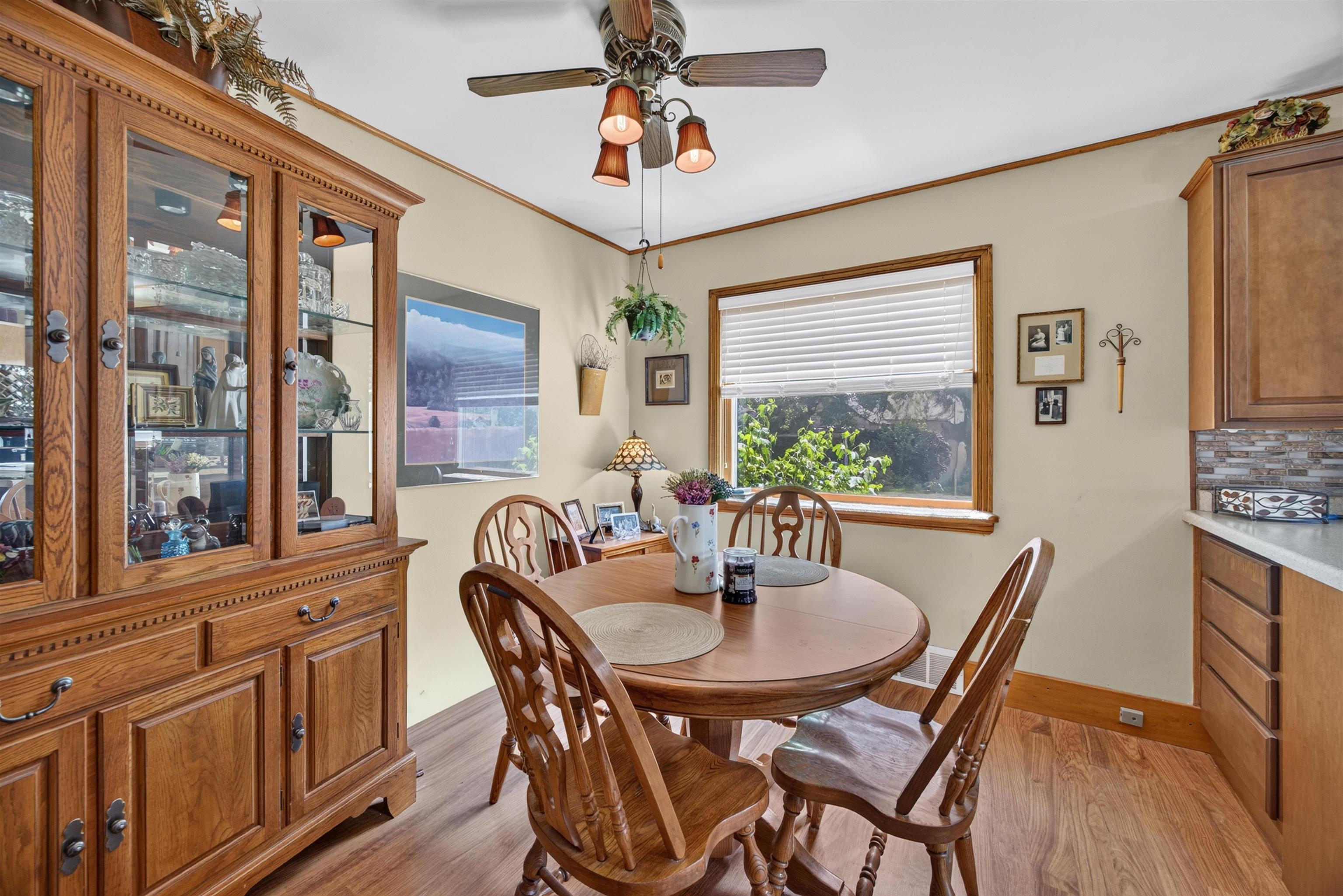 2425 Simonis Street Property Photo 12