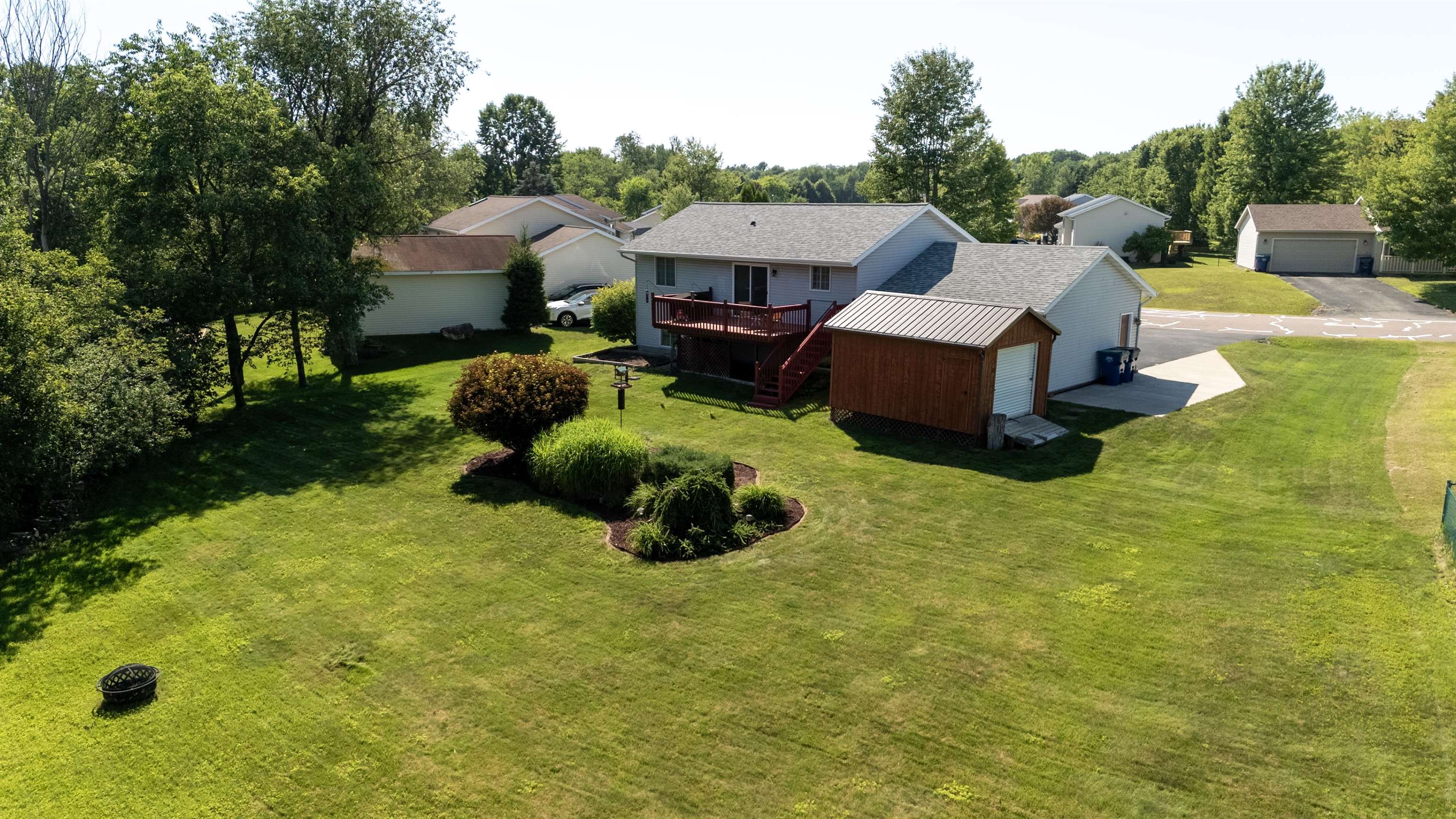 9407 Meadow Creek Lane Property Photo 2