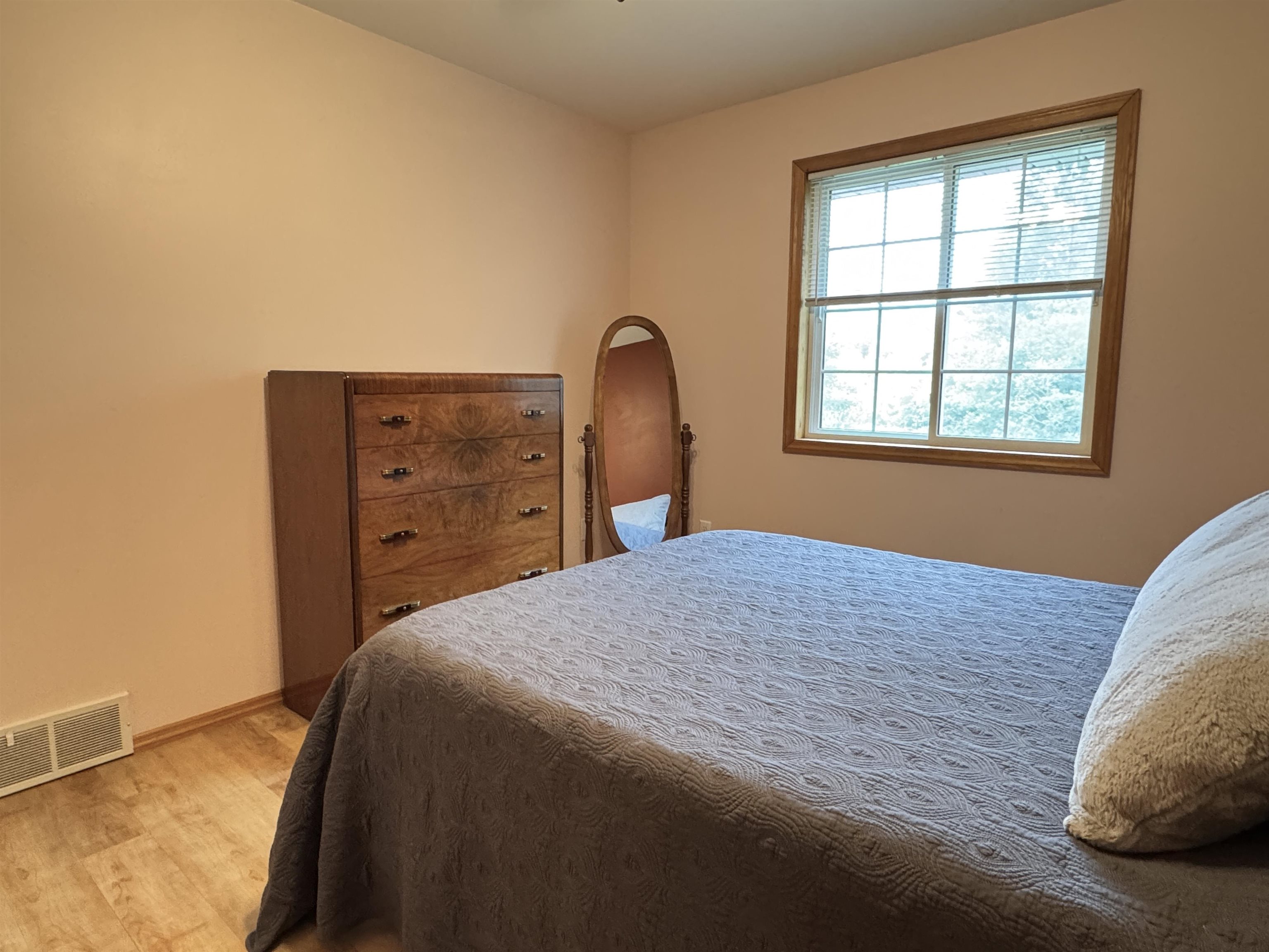 9407 Meadow Creek Lane Property Photo 13