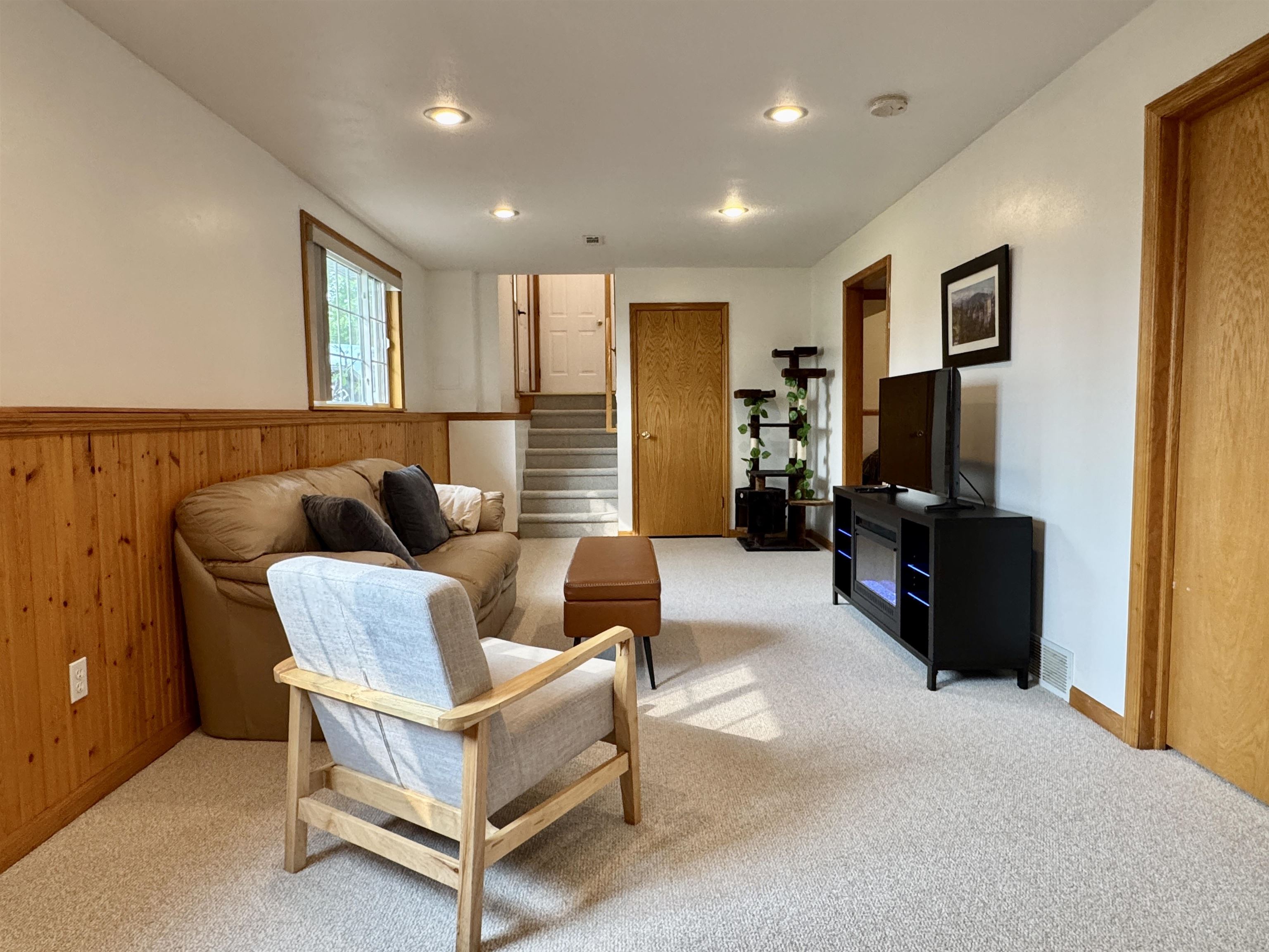 9407 Meadow Creek Lane Property Photo 18