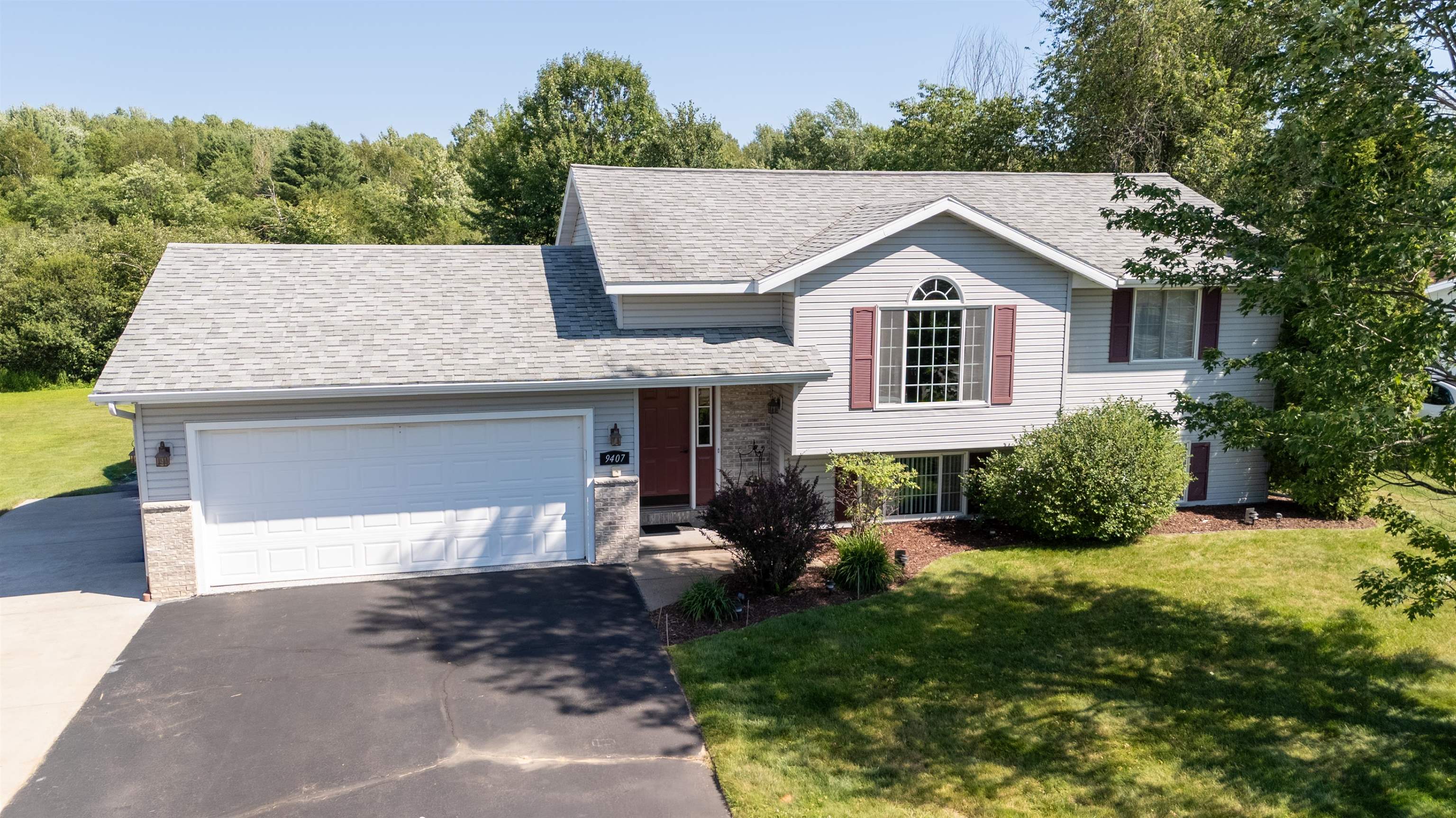 9407 Meadow Creek Lane Property Photo 32