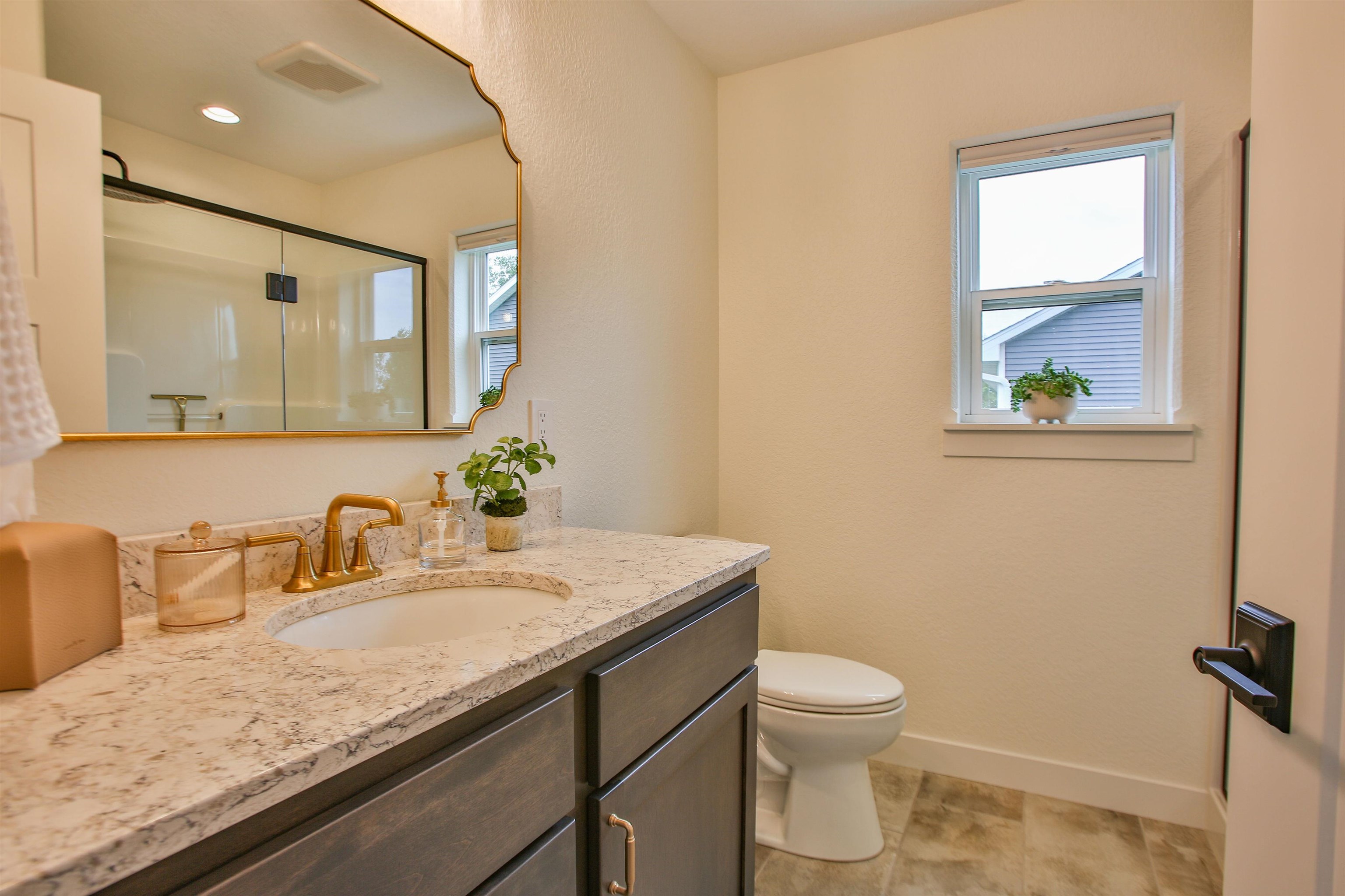 116 S 68th Avenue Property Photo 21
