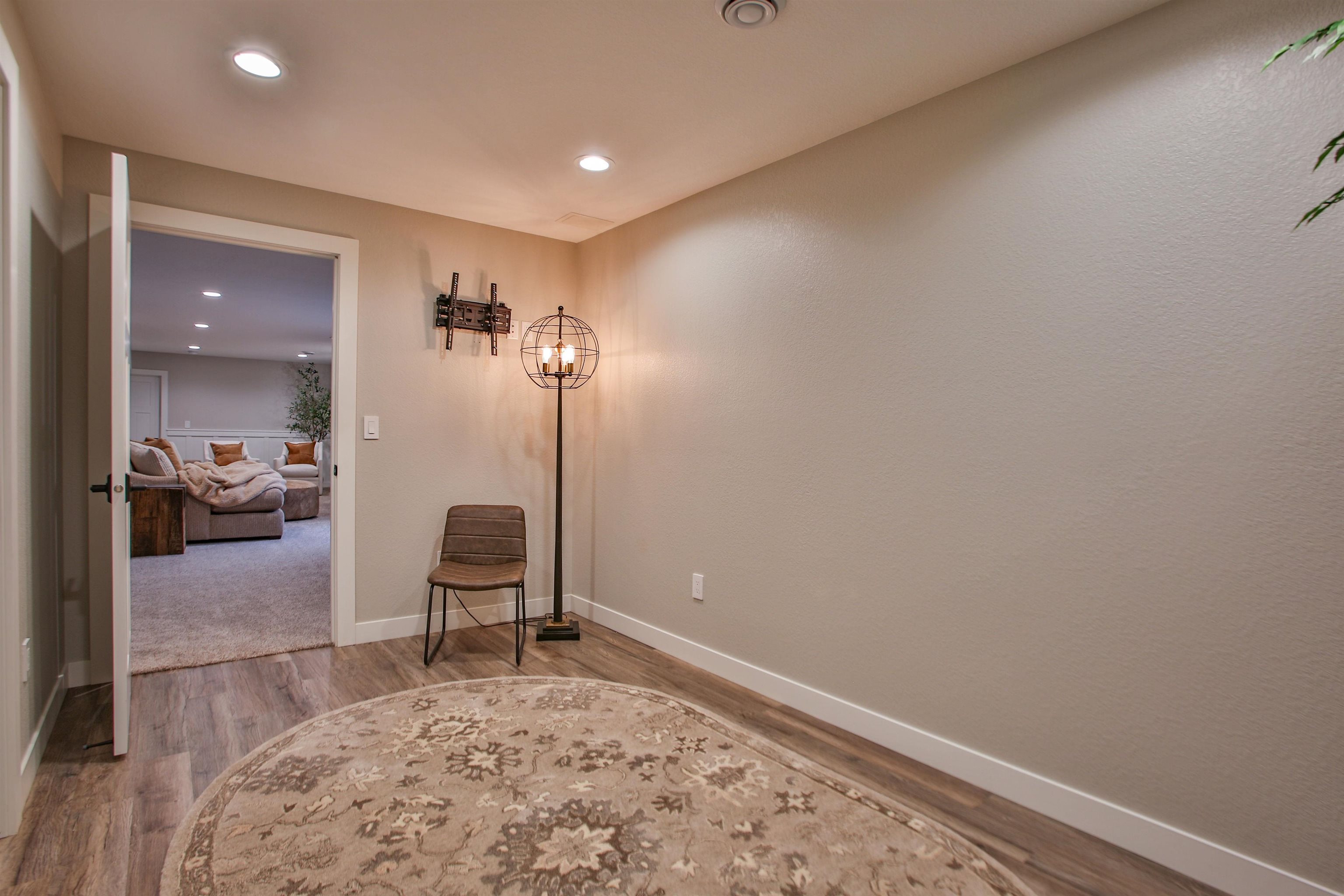 116 S 68th Avenue Property Photo 44