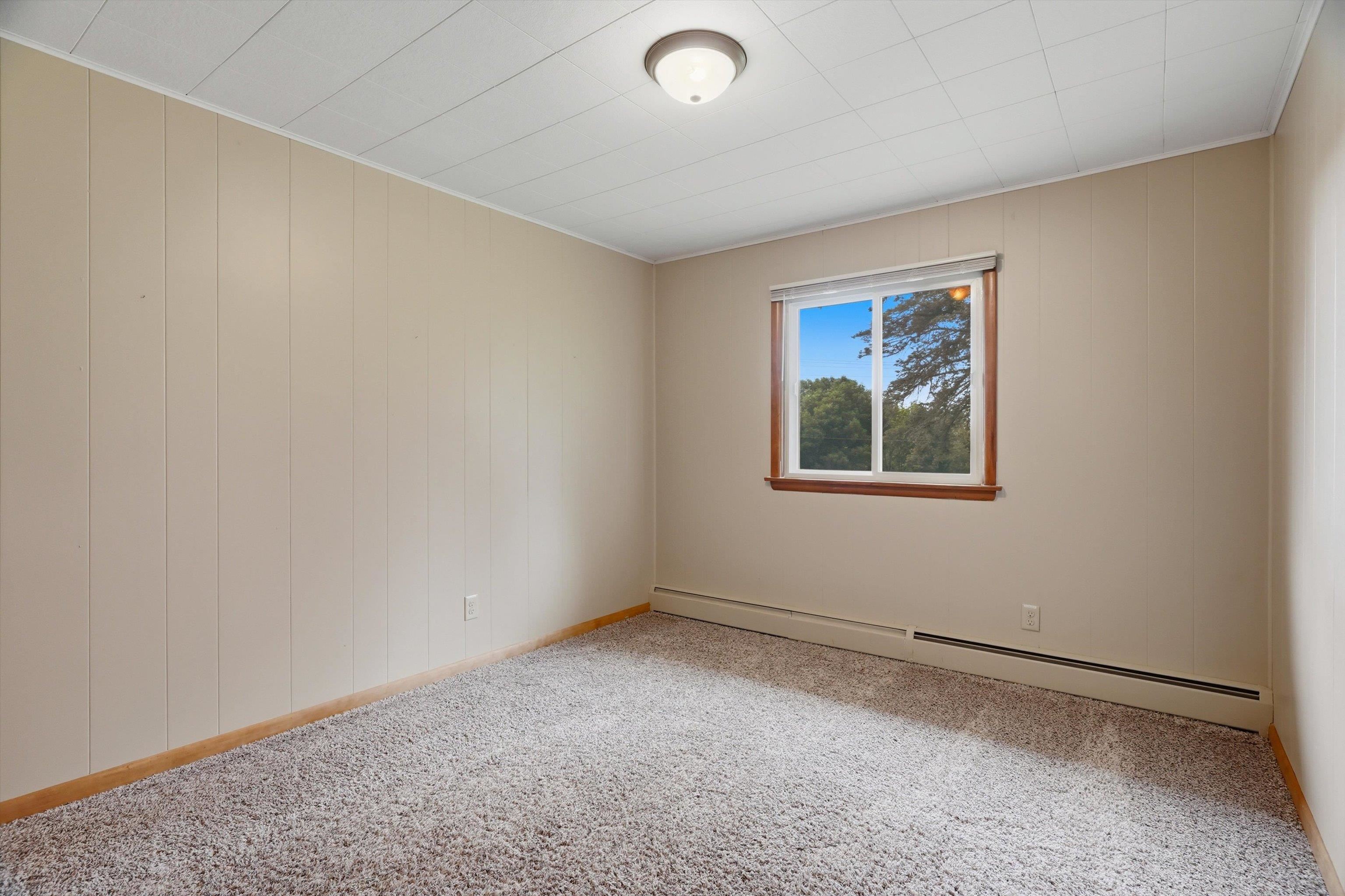 1412 N Oak Avenue Property Photo 18