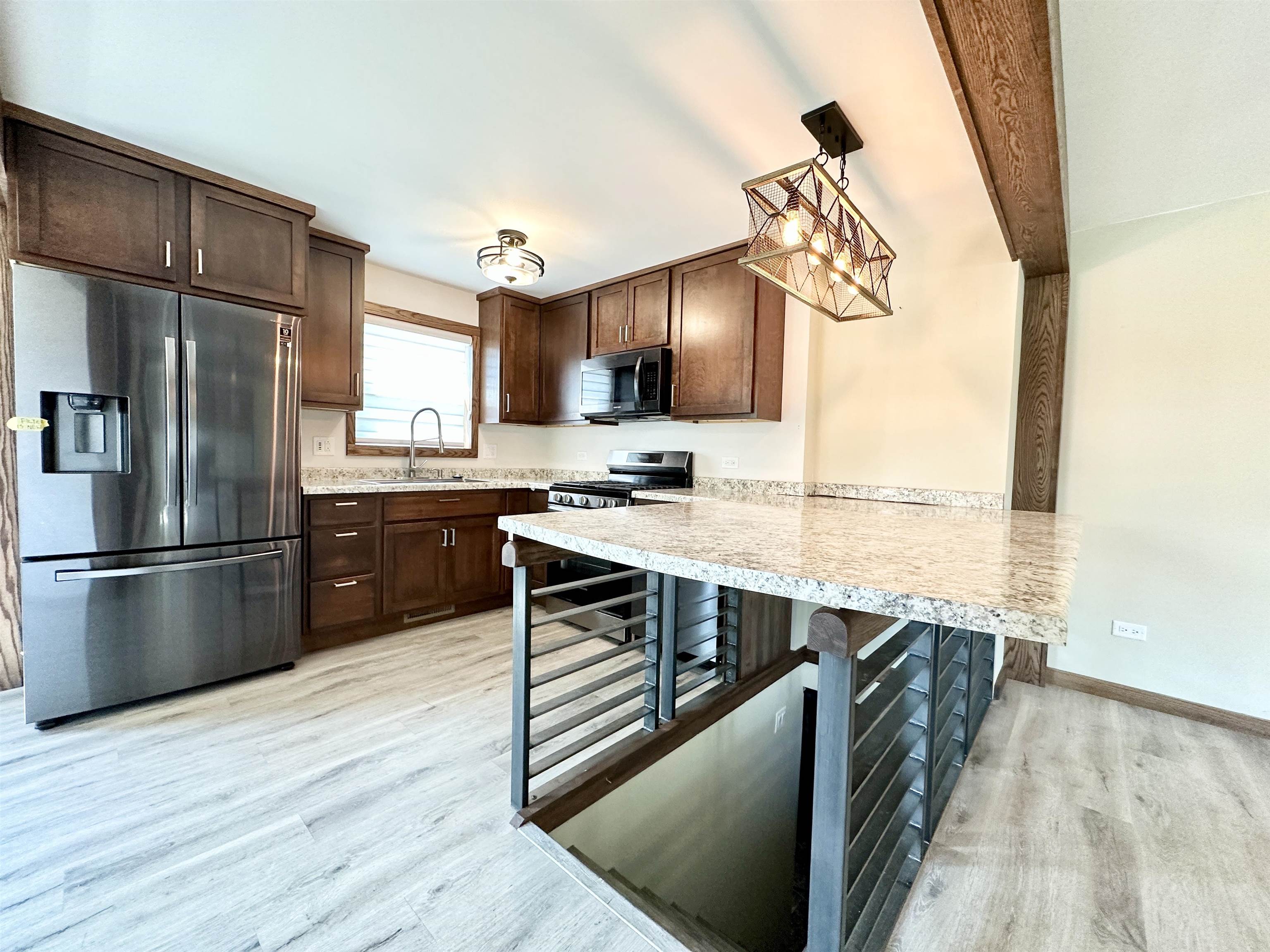 804 North Avenue Property Photo 7