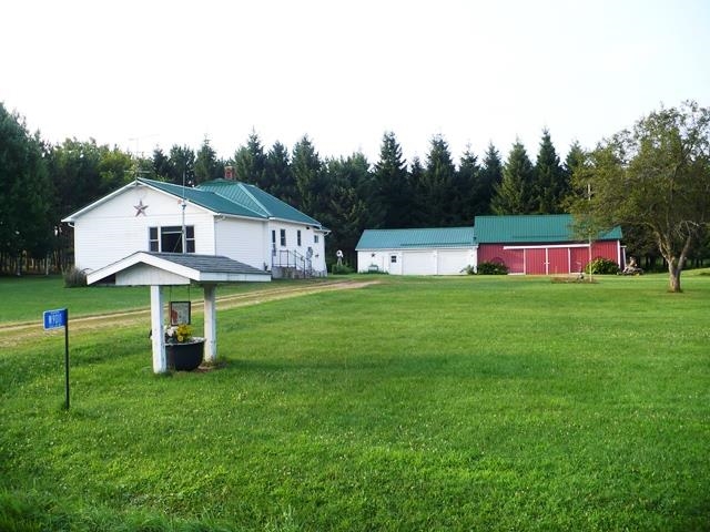 W9011 Blue Jay Road Property Photo 2