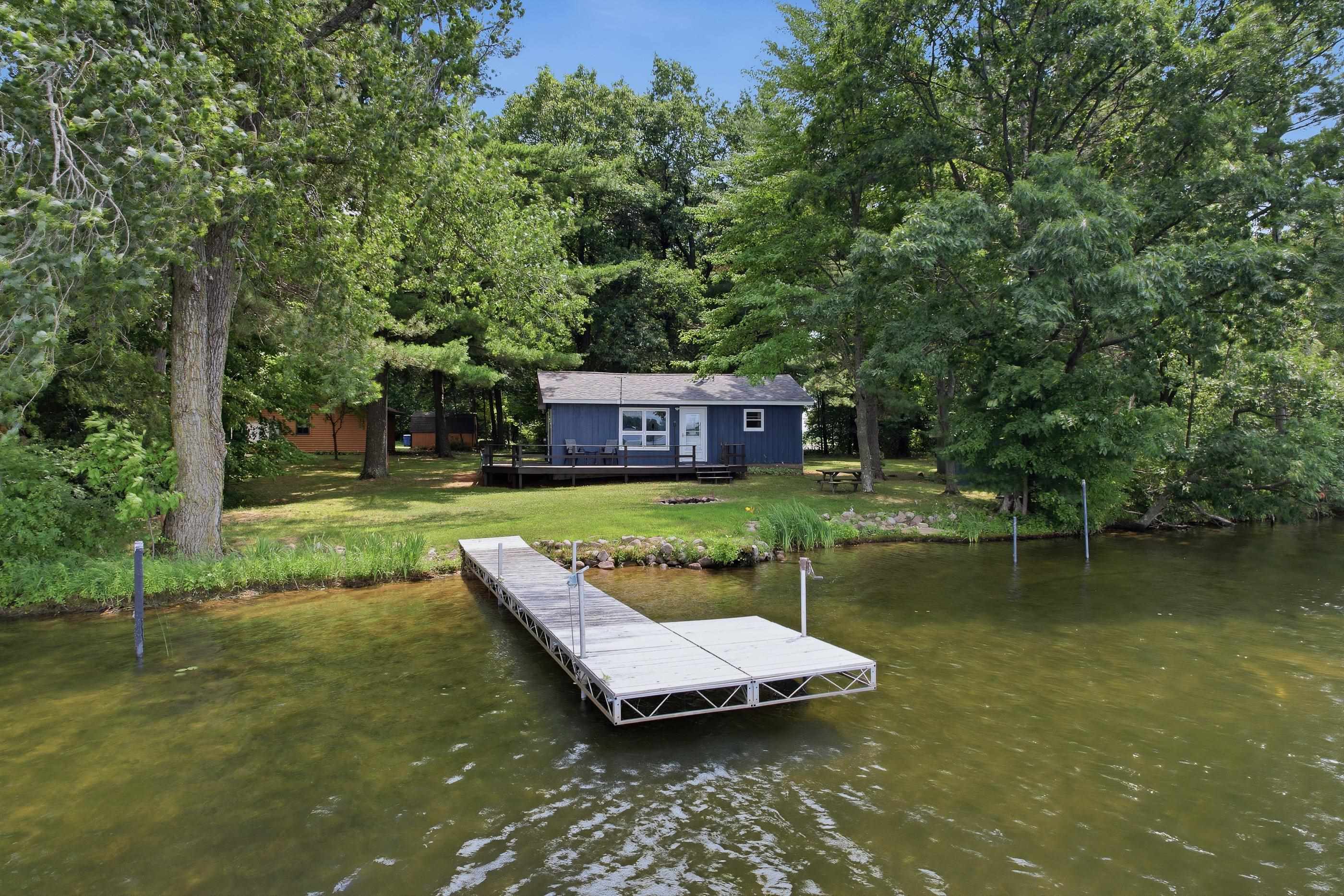 169818 Waters Edge Drive Property Photo 2