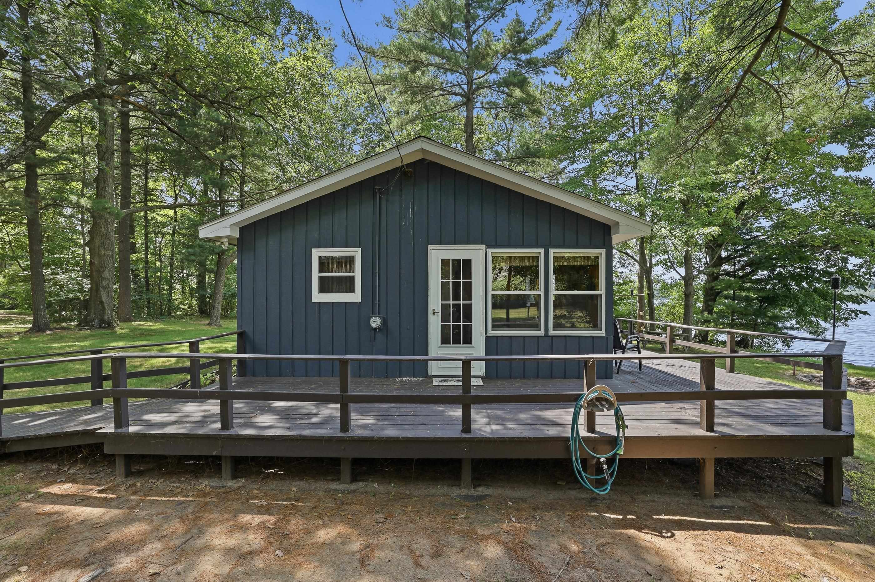 169818 Waters Edge Drive Property Photo 8