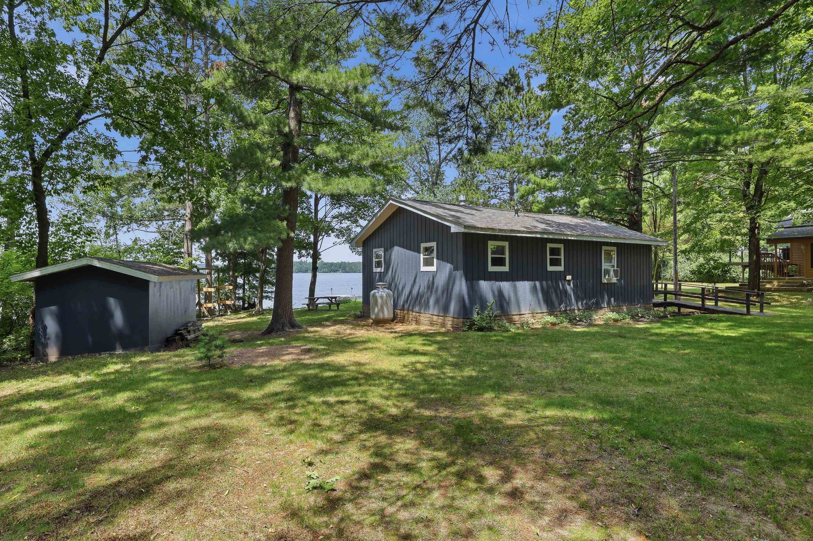 169818 Waters Edge Drive Property Photo 9