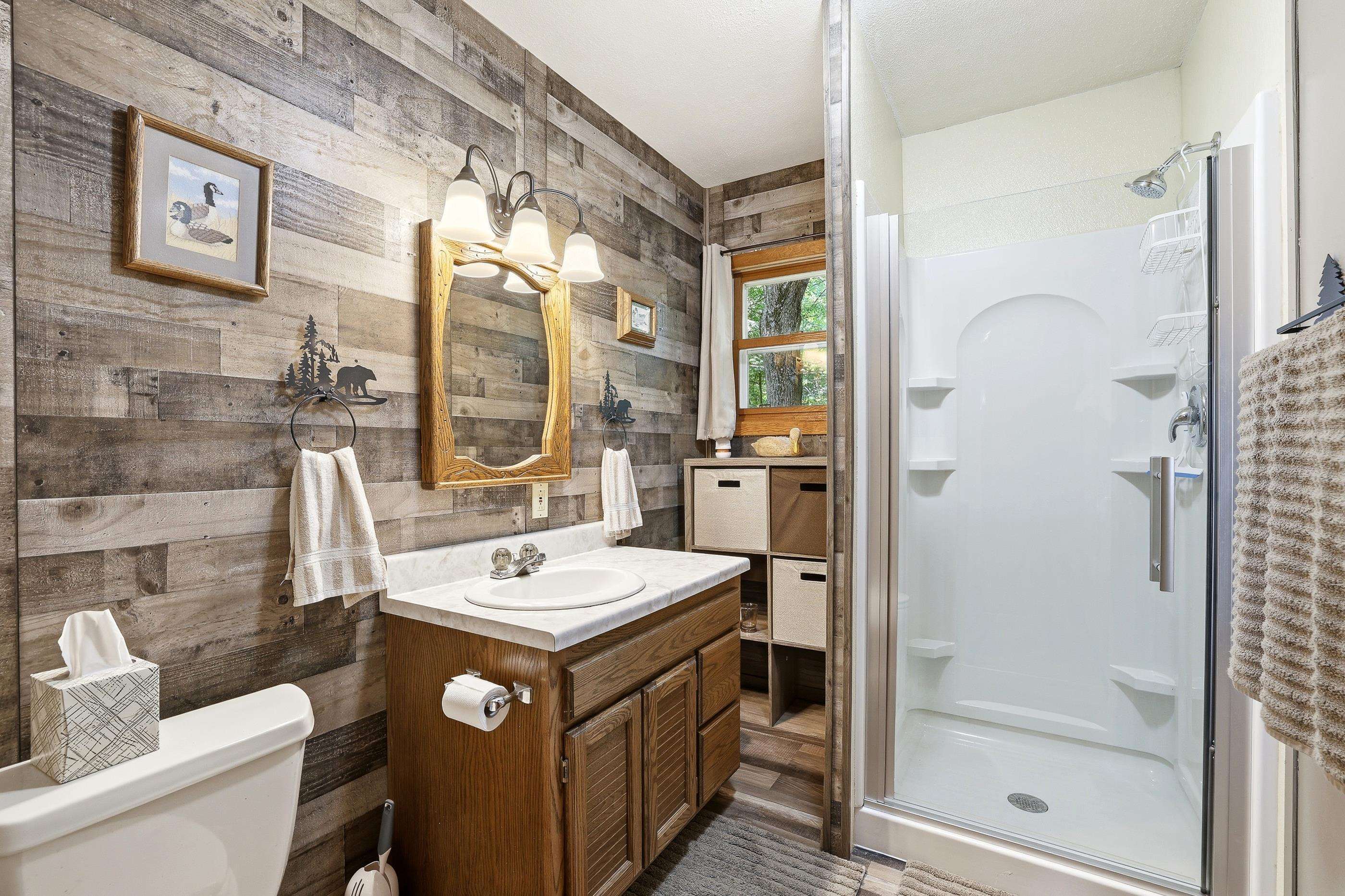 169818 Waters Edge Drive Property Photo 44