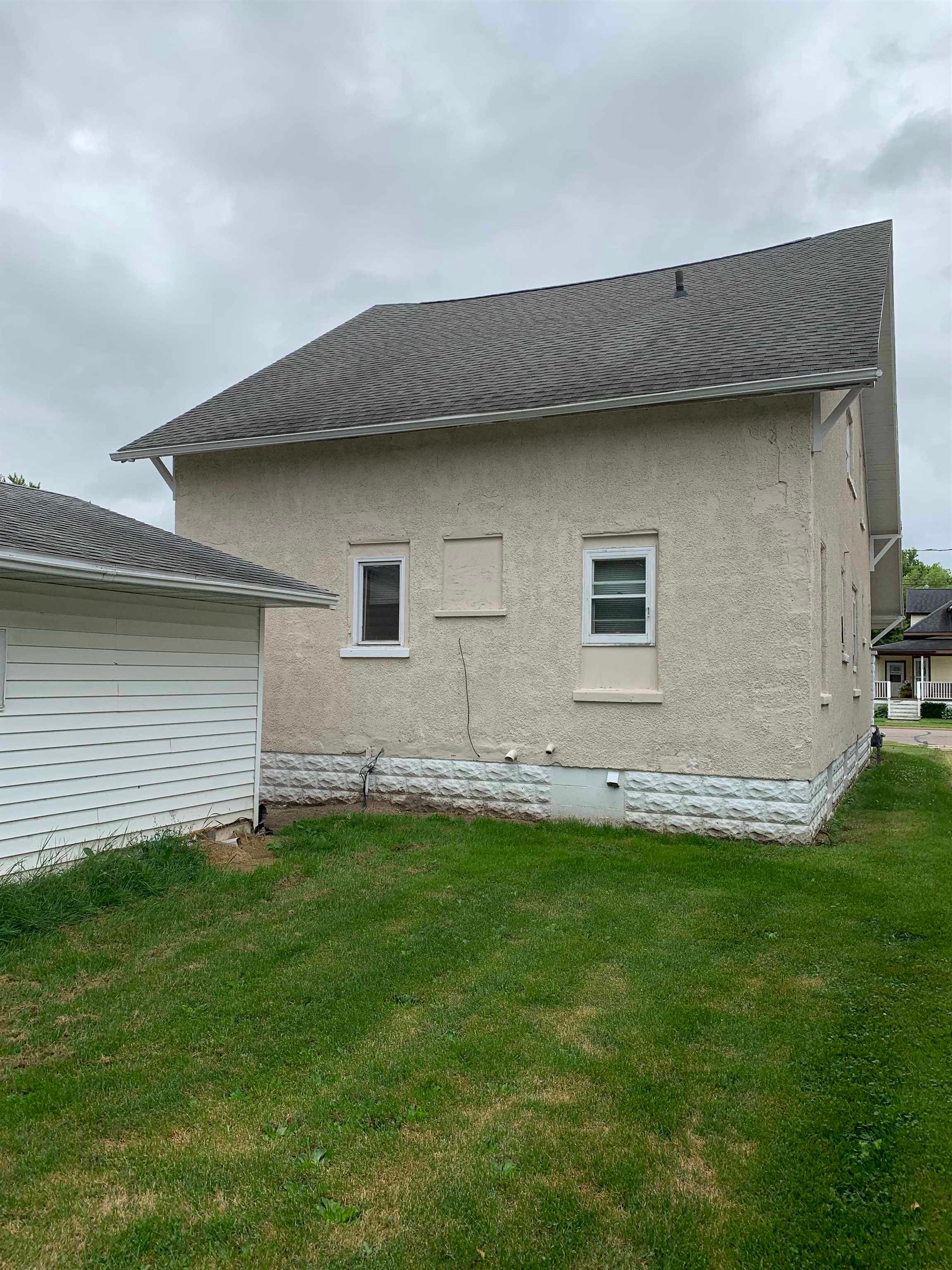 1012 7th Avenue Property Photo 6