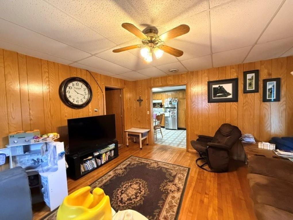 1802 W 1st Street Property Photo 6