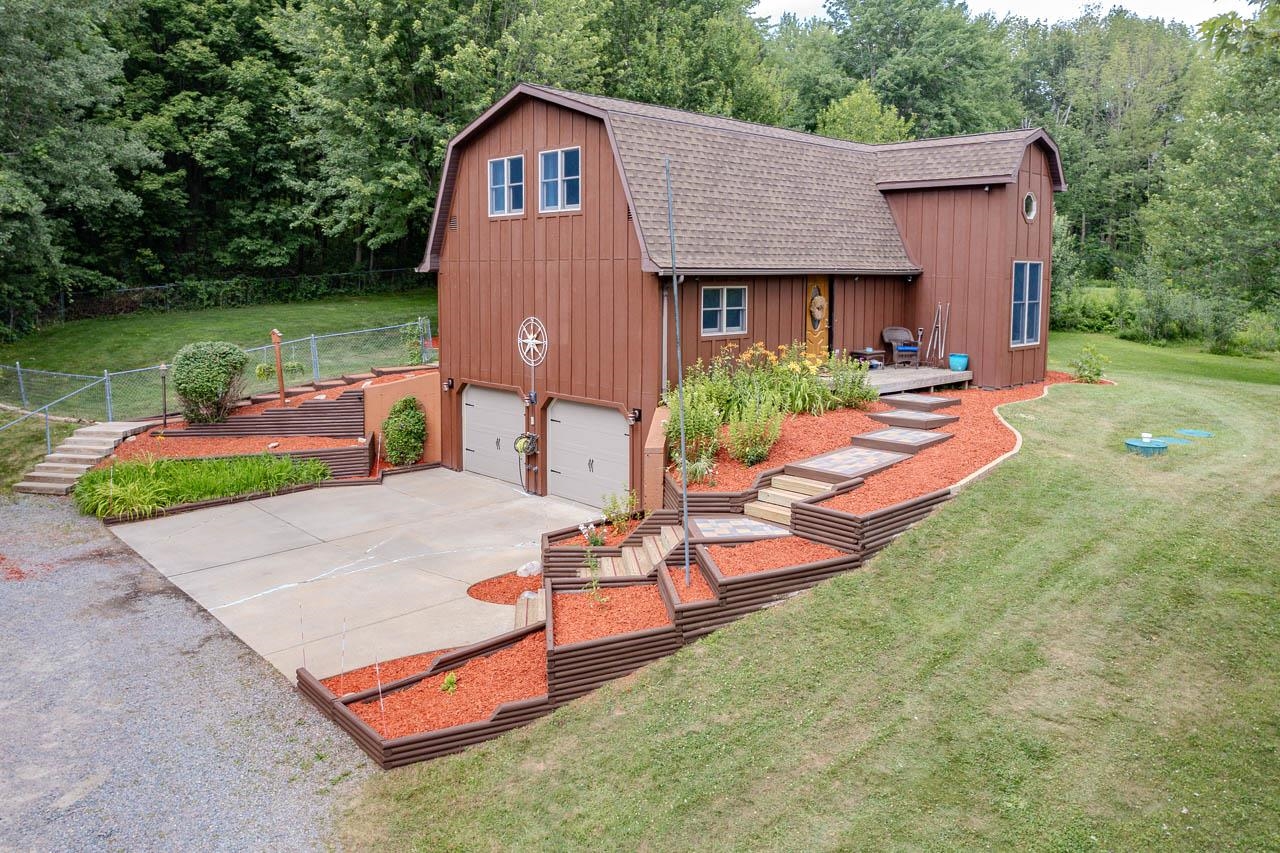 221800 Wintergreen Road Property Photo 1