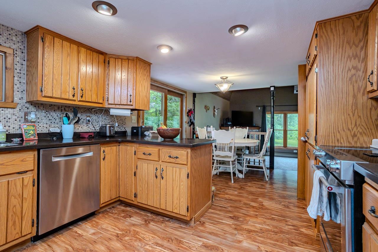 221800 Wintergreen Road Property Photo 5