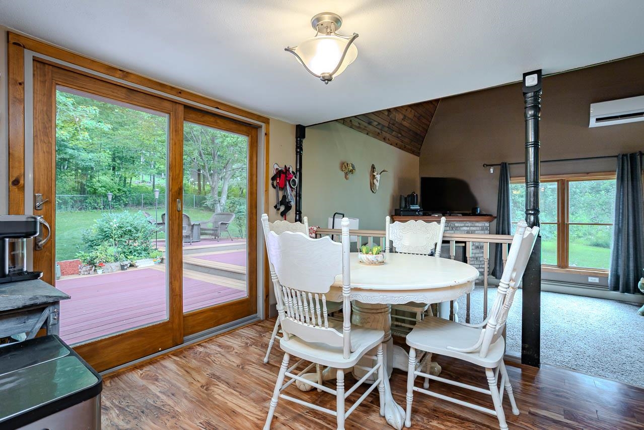 221800 Wintergreen Road Property Photo 7