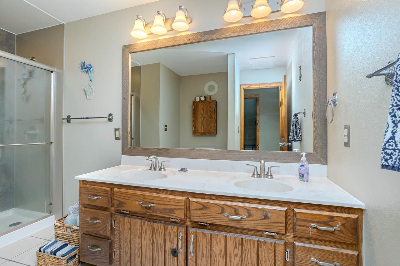 221800 Wintergreen Road Property Photo 24