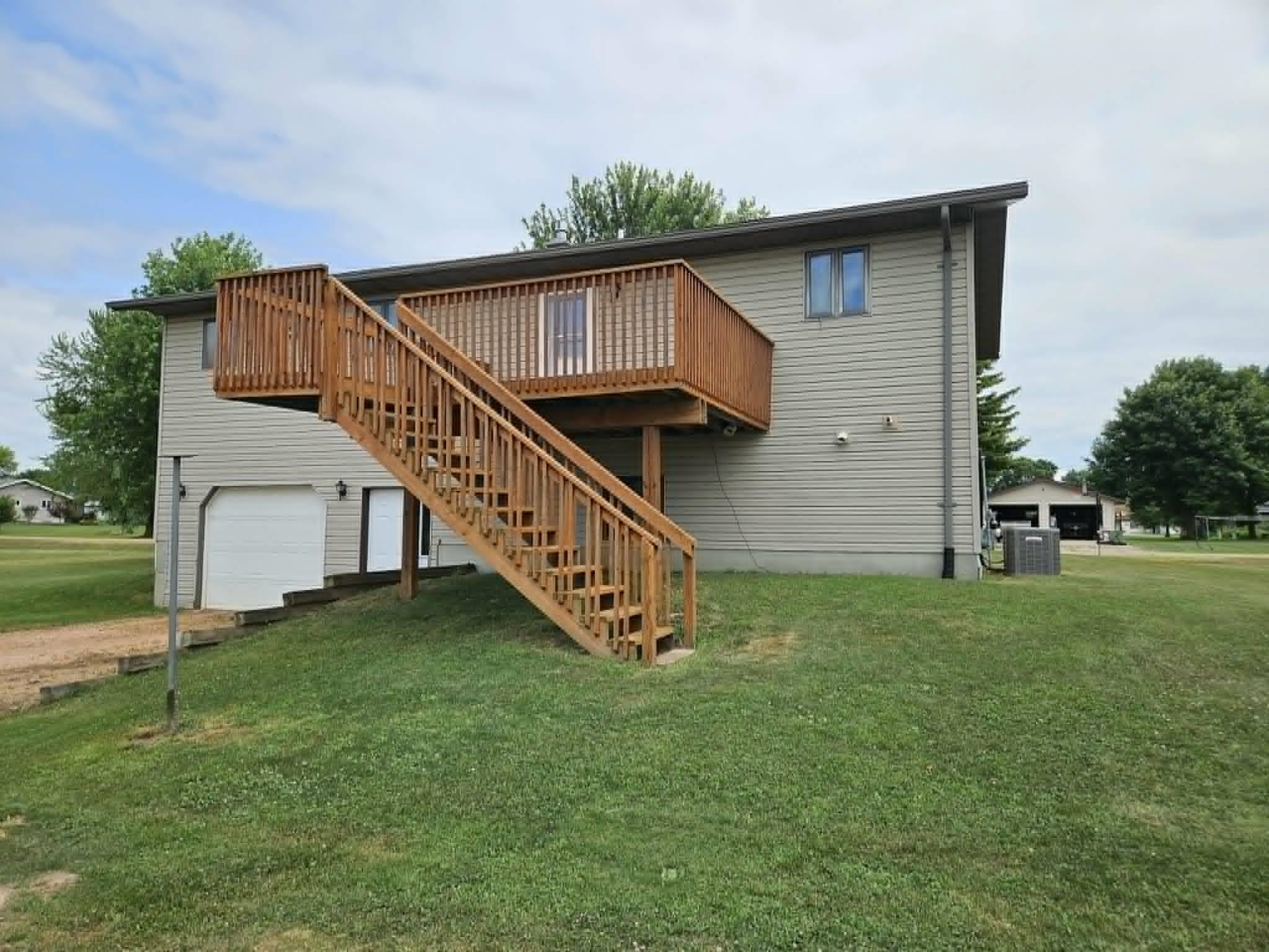 10619 Hilgart Avenue Property Photo 23