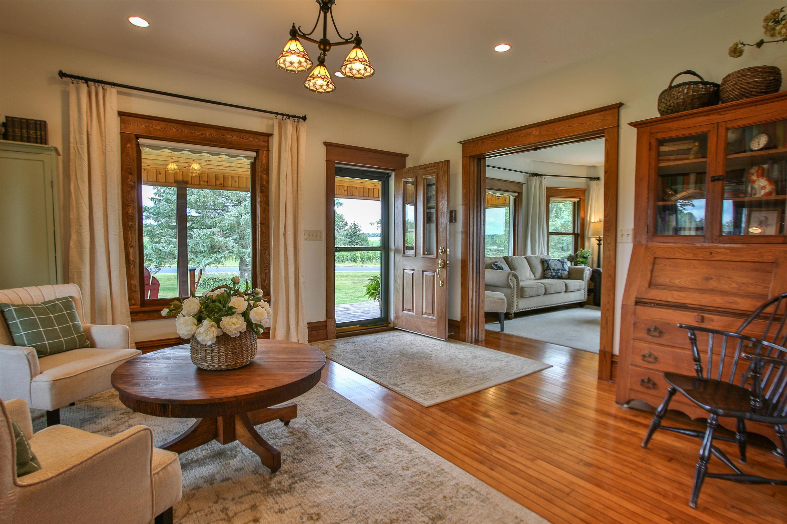 233765 Fire Station Road Property Photo 4