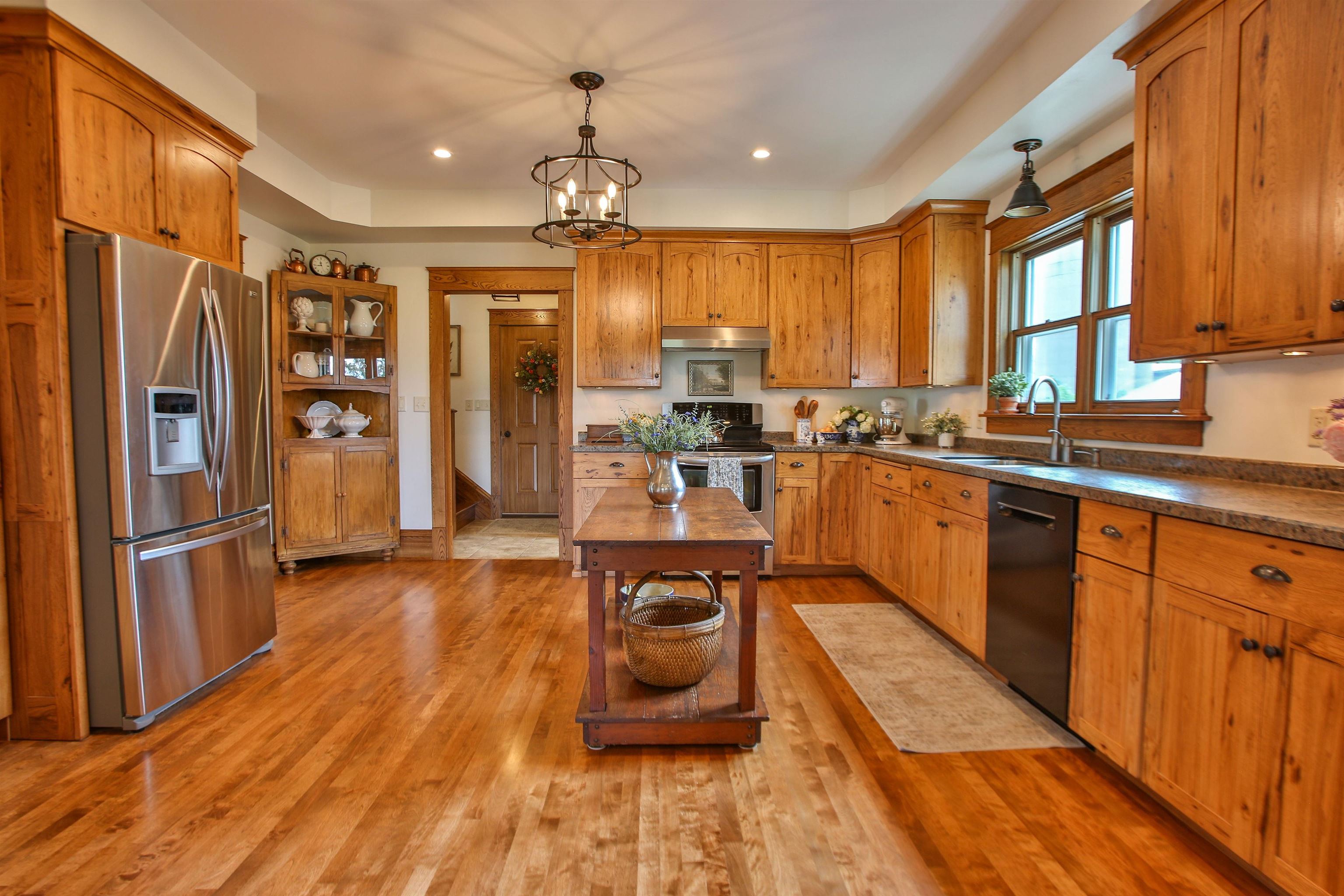233765 Fire Station Road Property Photo 8