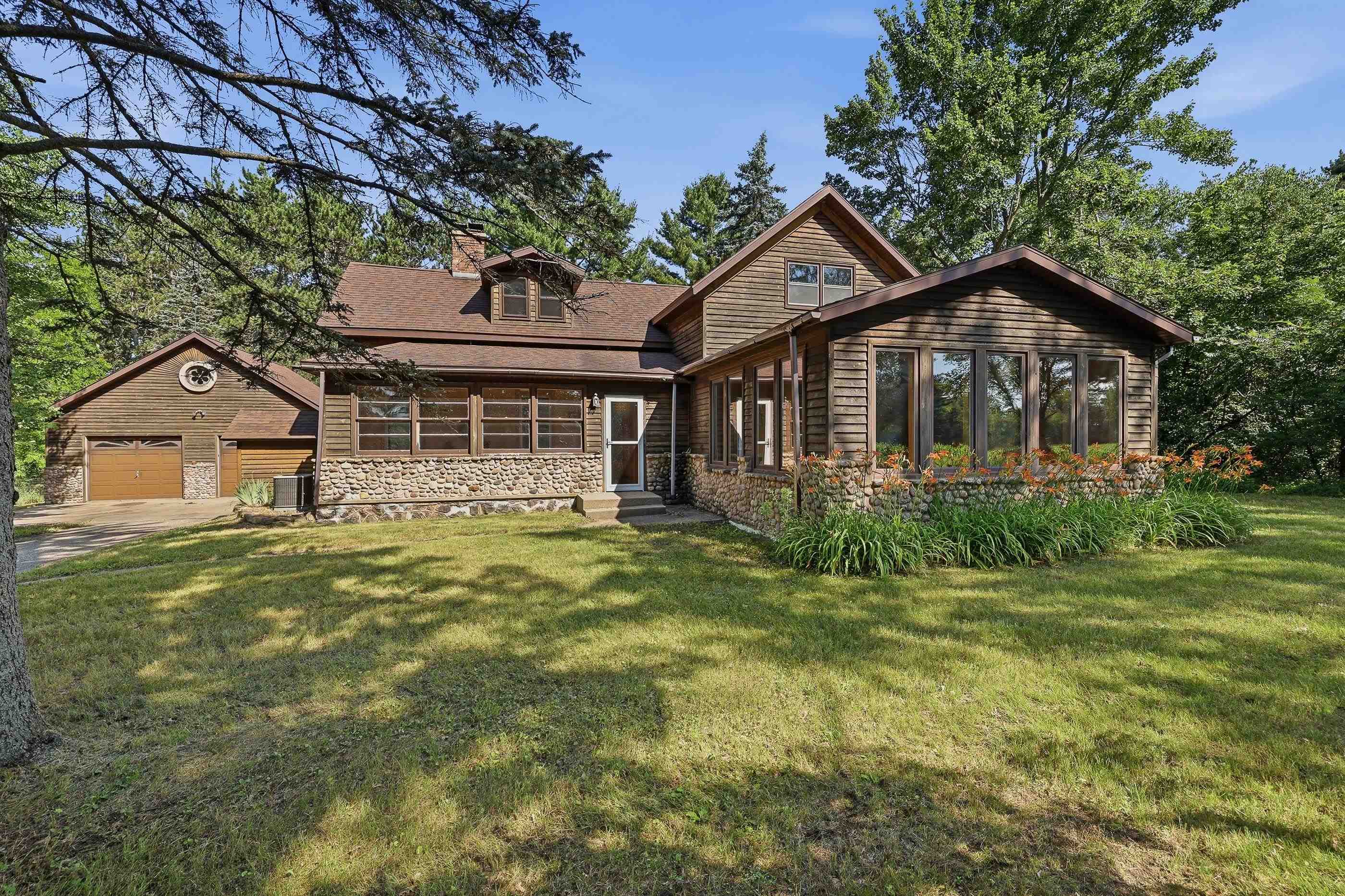 2496 Ellis Road Property Photo 4
