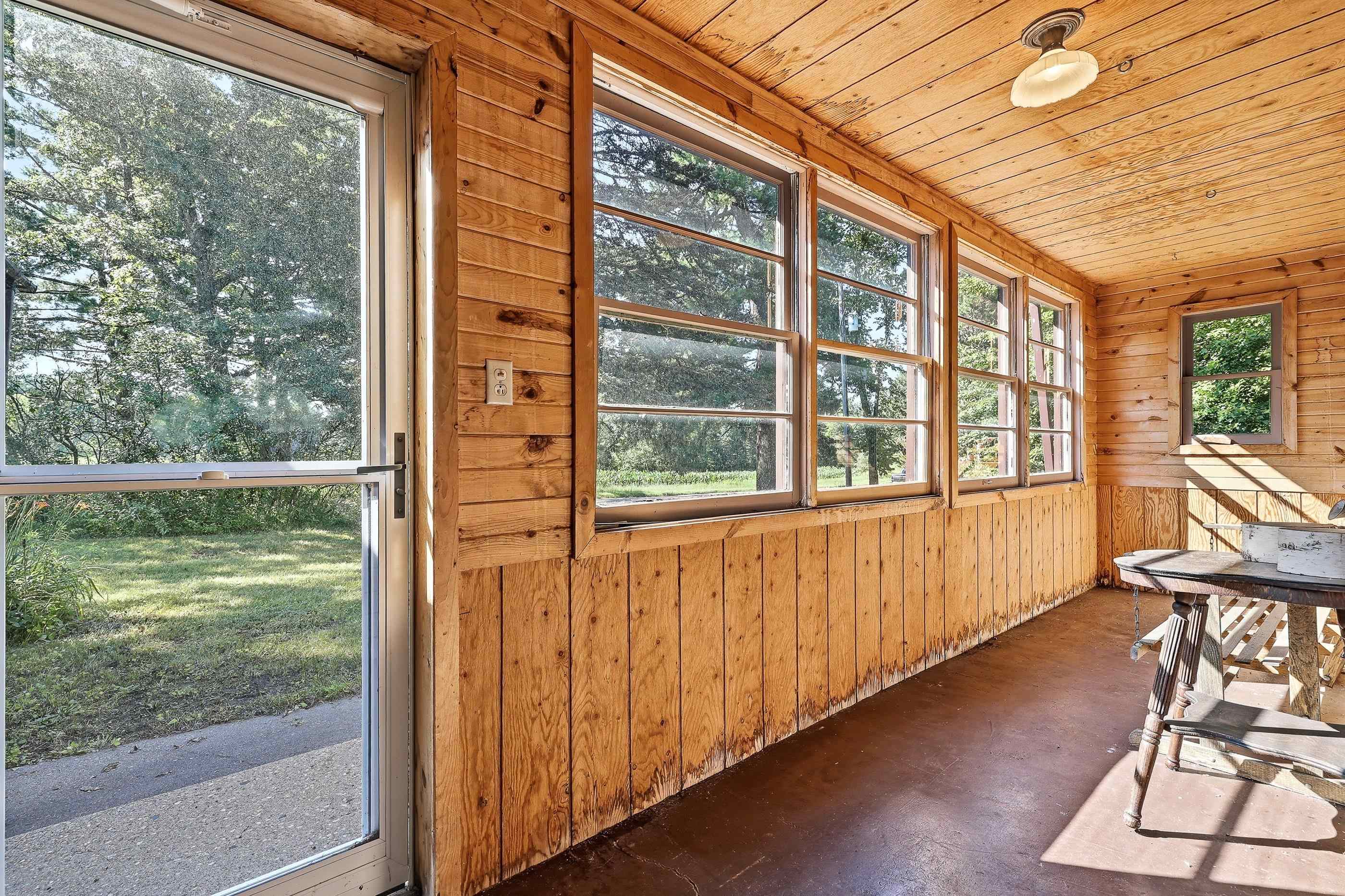 2496 Ellis Road Property Photo 5