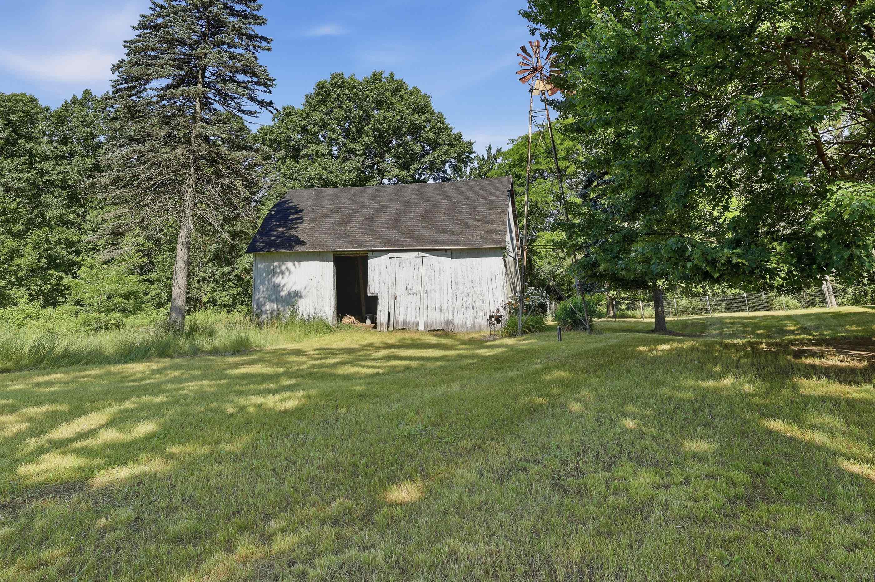 2496 Ellis Road Property Photo 46