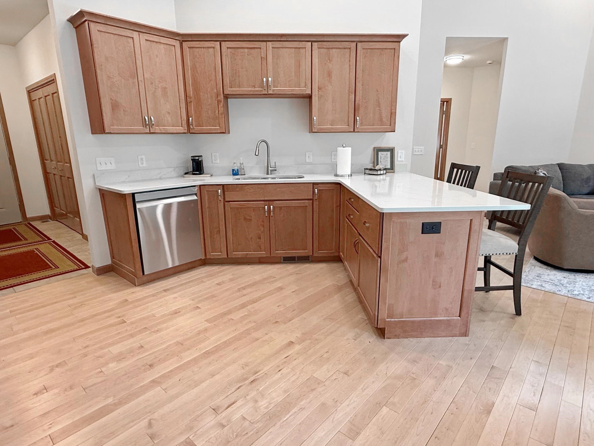 406 W Sherburn Street Property Photo 7