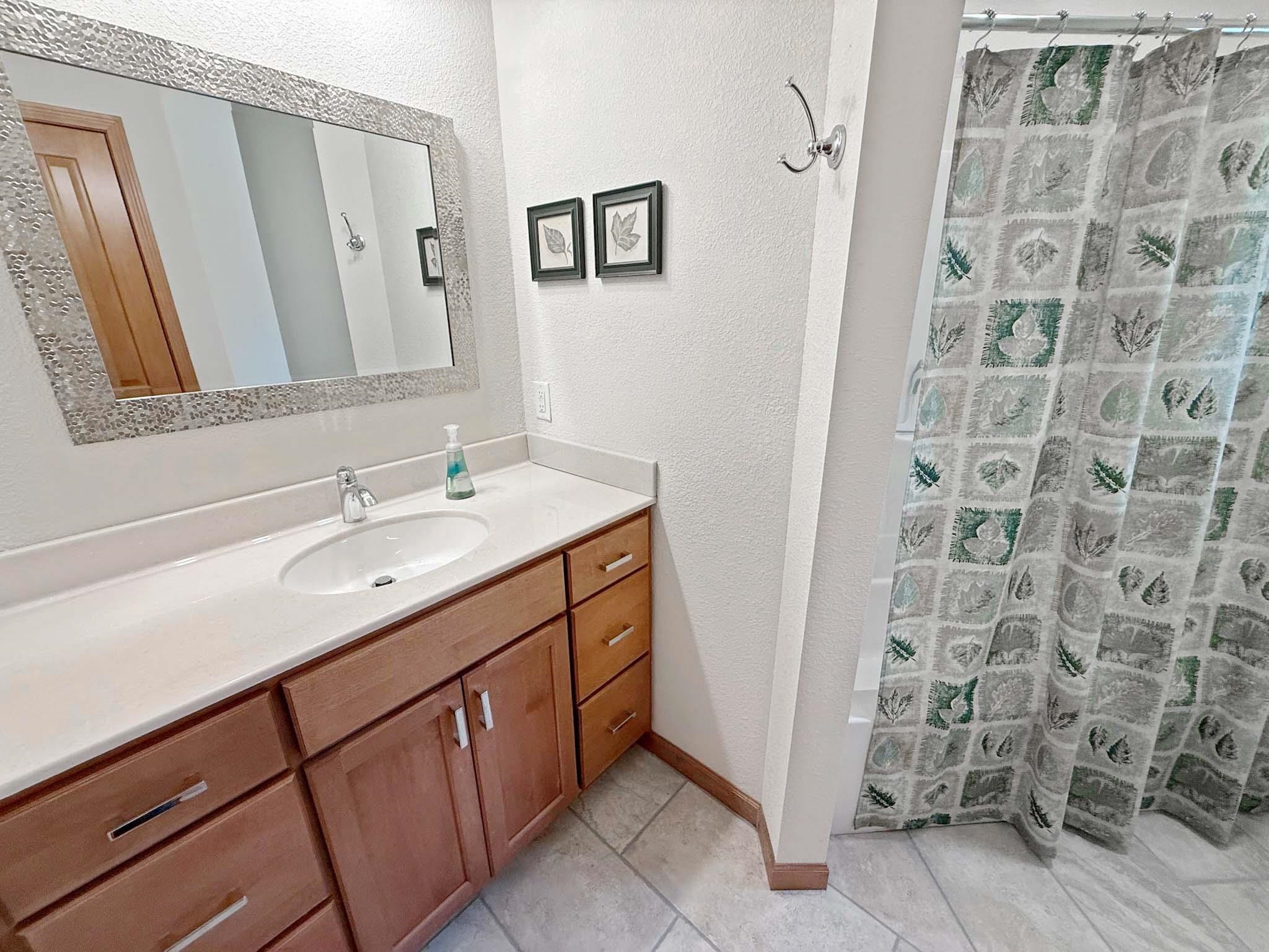 406 W Sherburn Street Property Photo 16