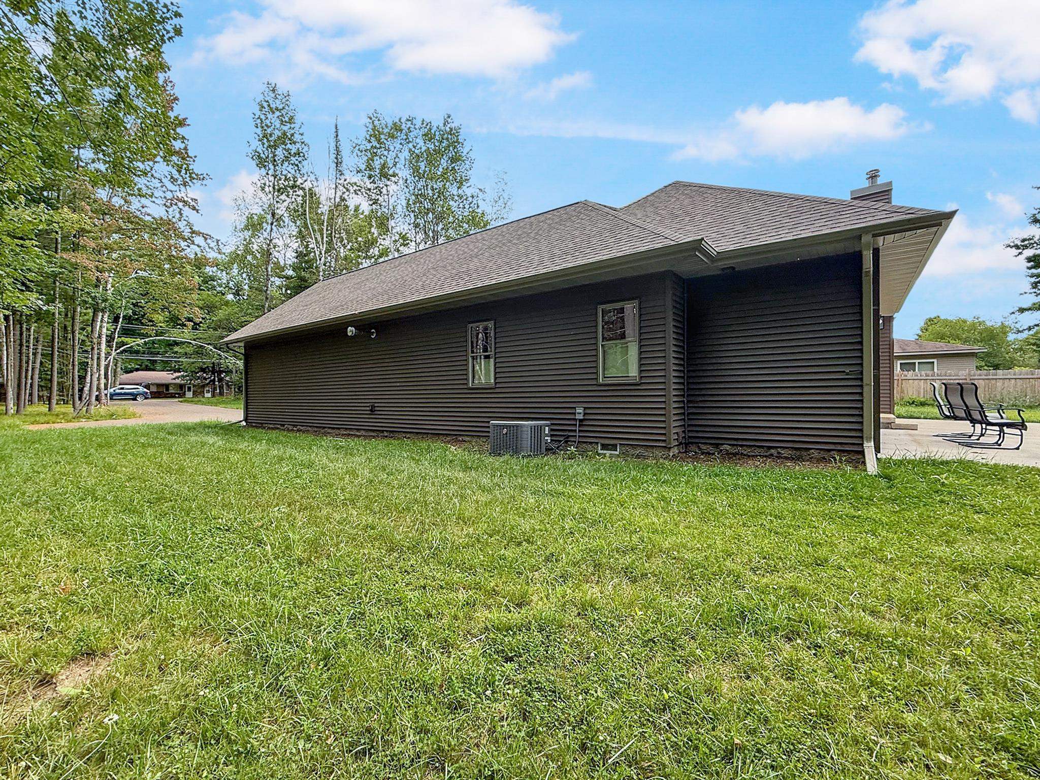 406 W Sherburn Street Property Photo 30