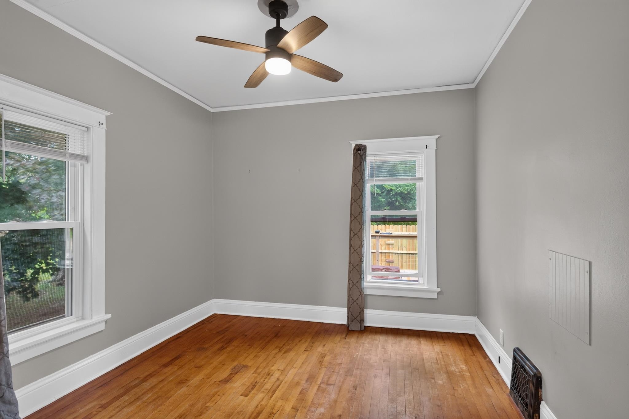 917 Western Avenue Property Photo 19