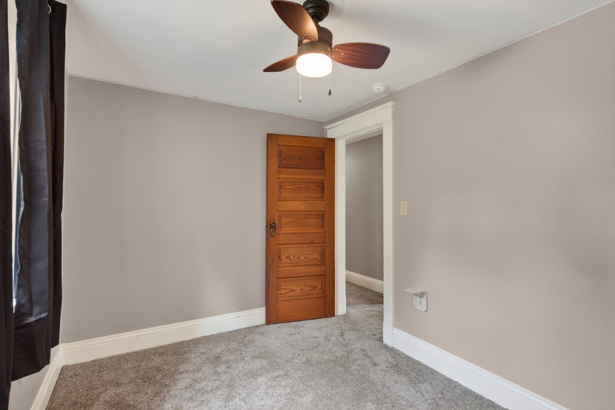917 Western Avenue Property Photo 28