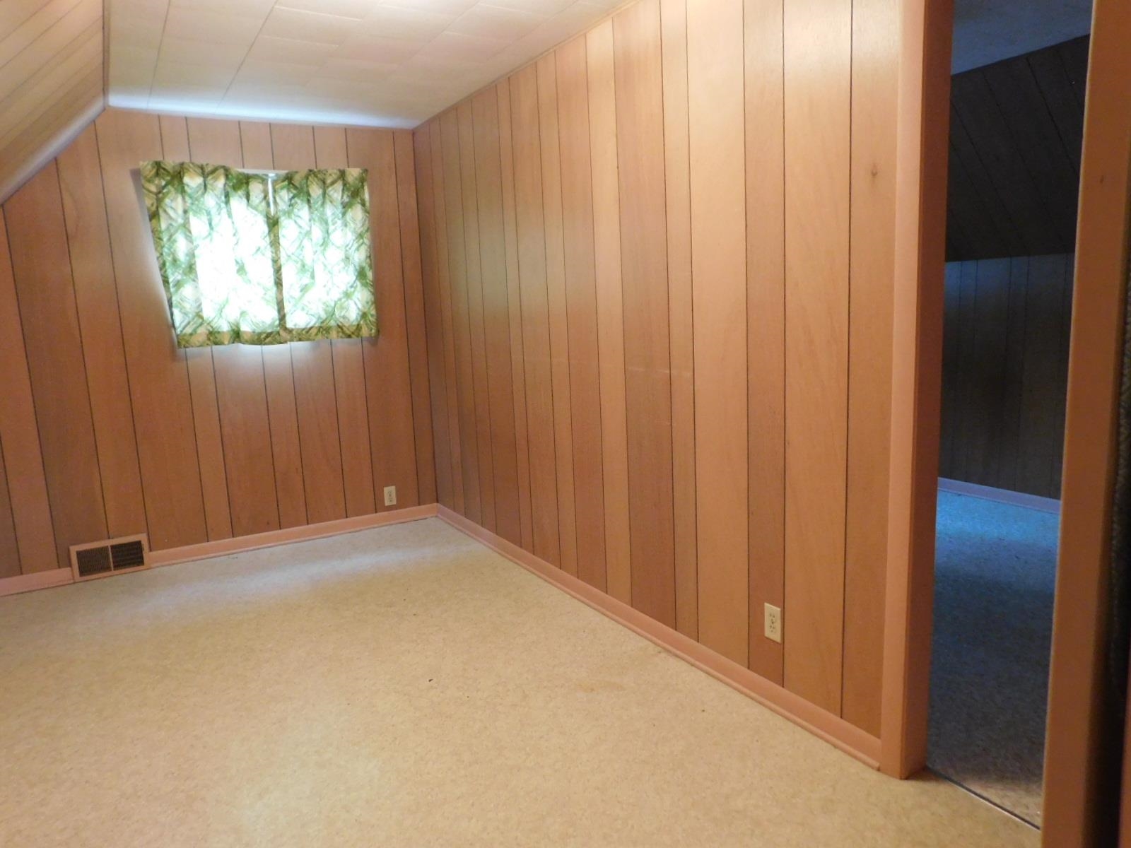 504 East Street Property Photo 13