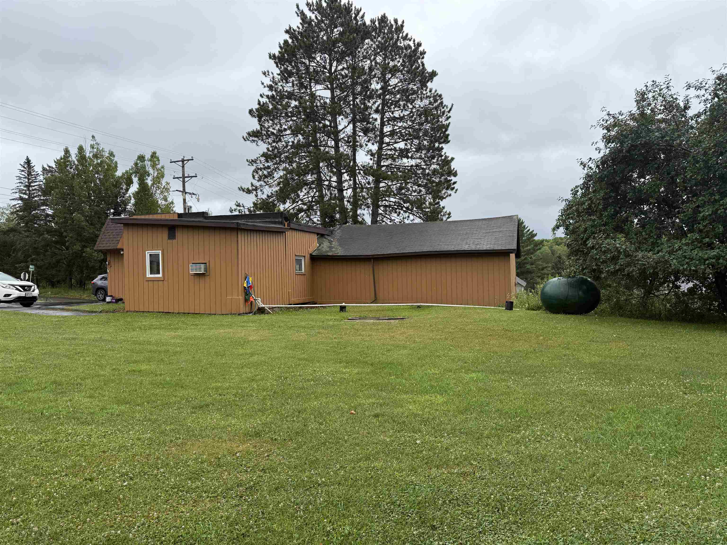 8301 Main Street Property Photo 5