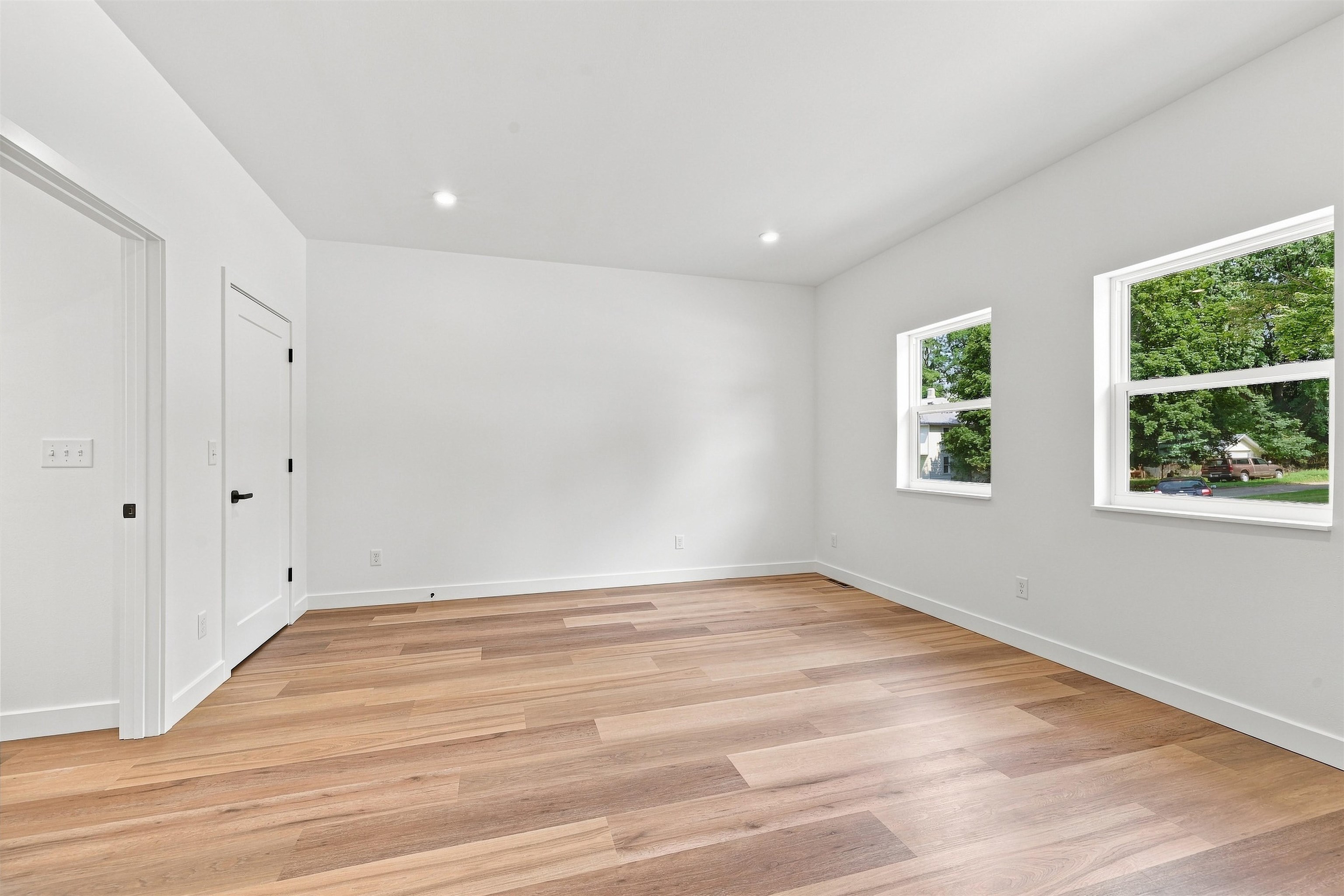 3040 Oak Street Property Photo 11