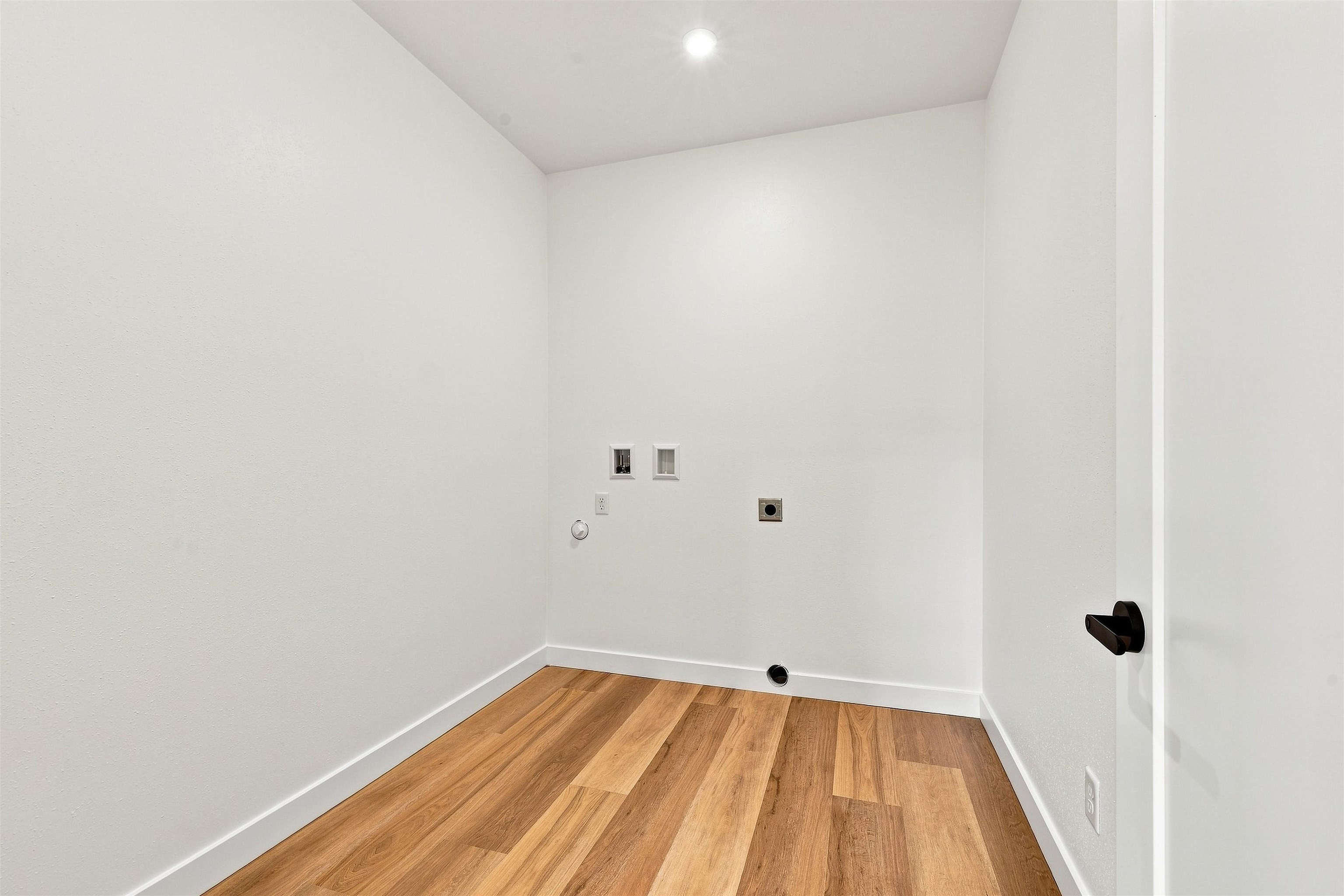 3040 Oak Street Property Photo 31