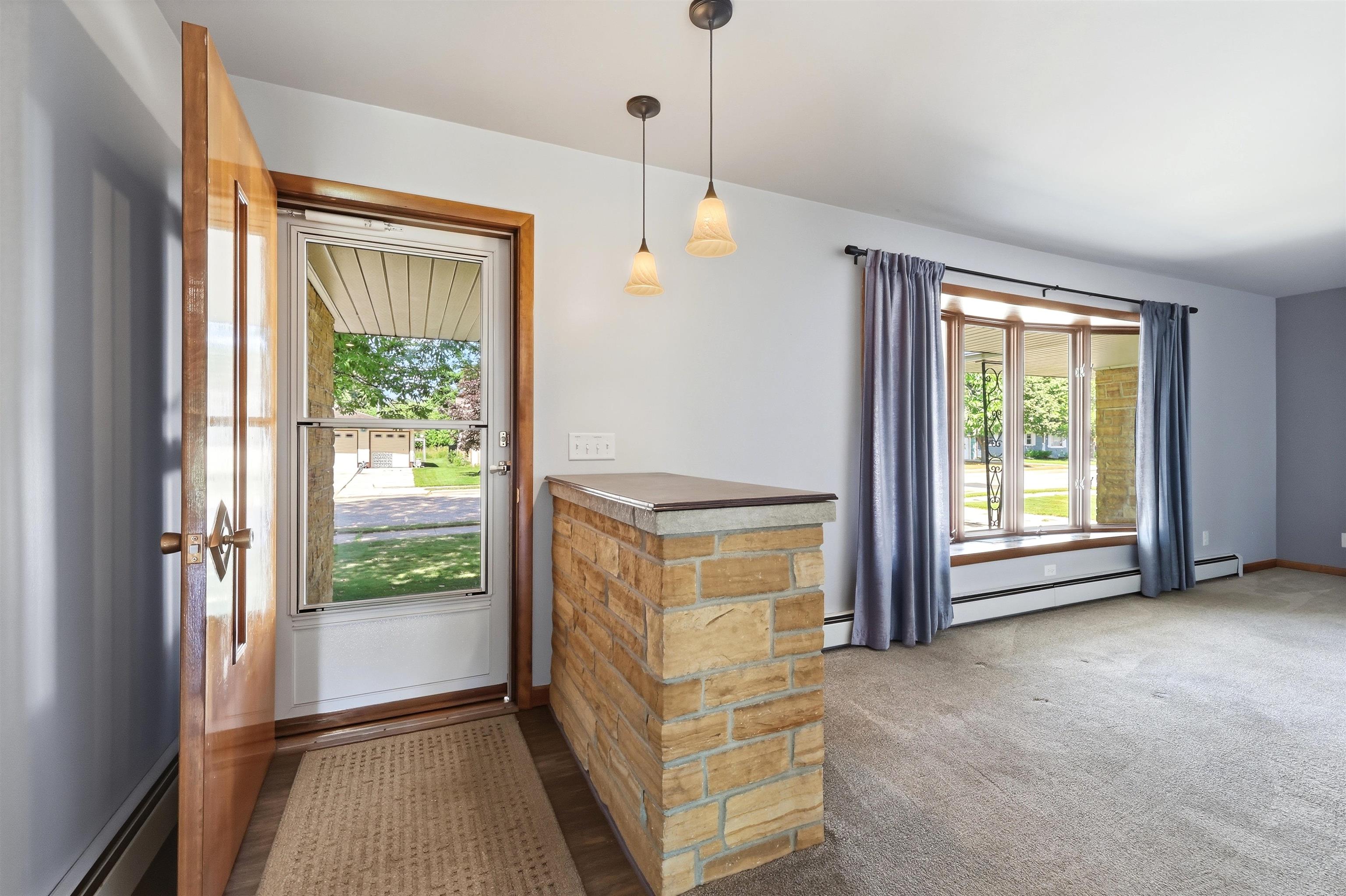 211 Meadow Street Property Photo 7