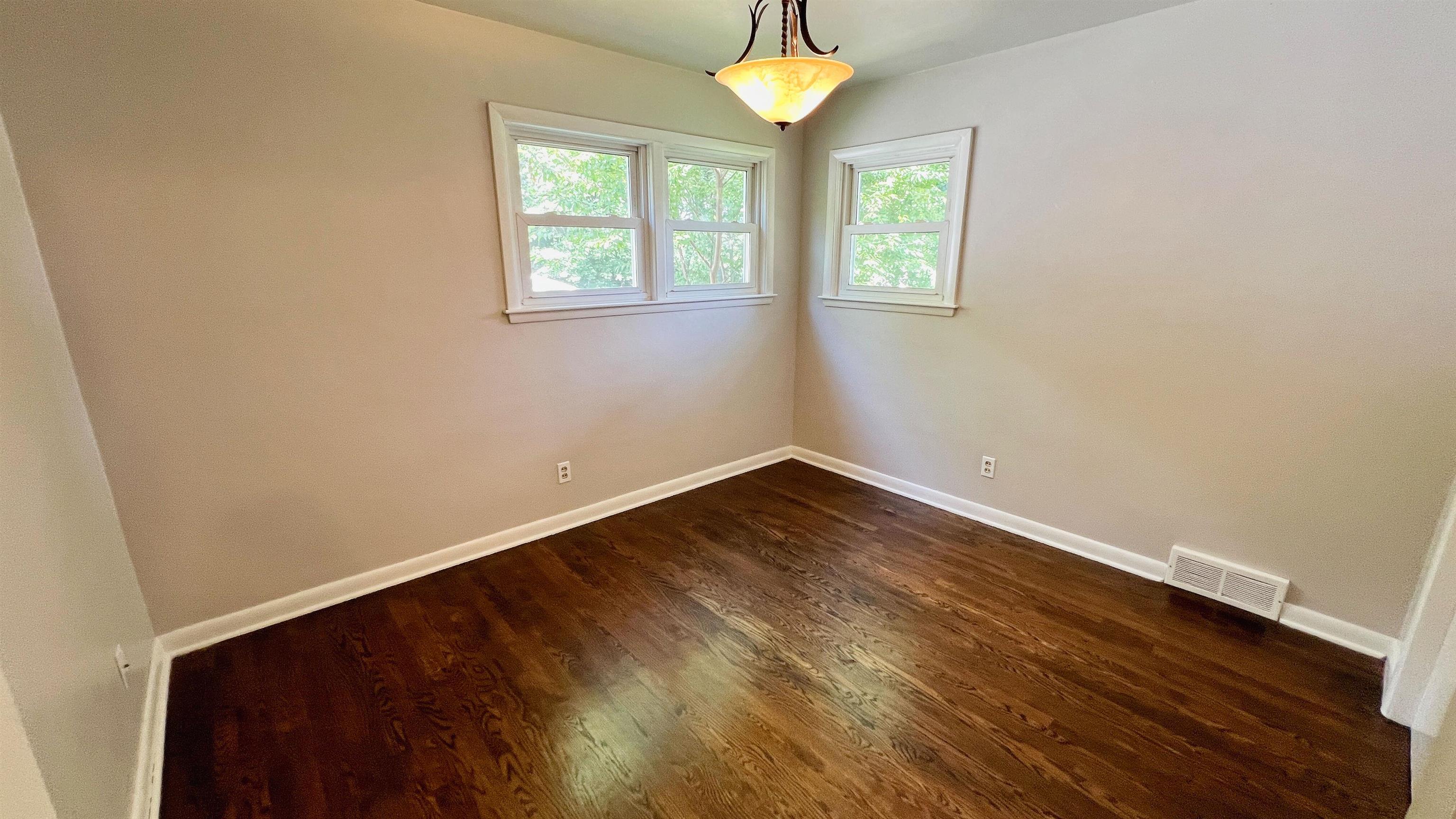 512 Edgar Avenue Property Photo 11