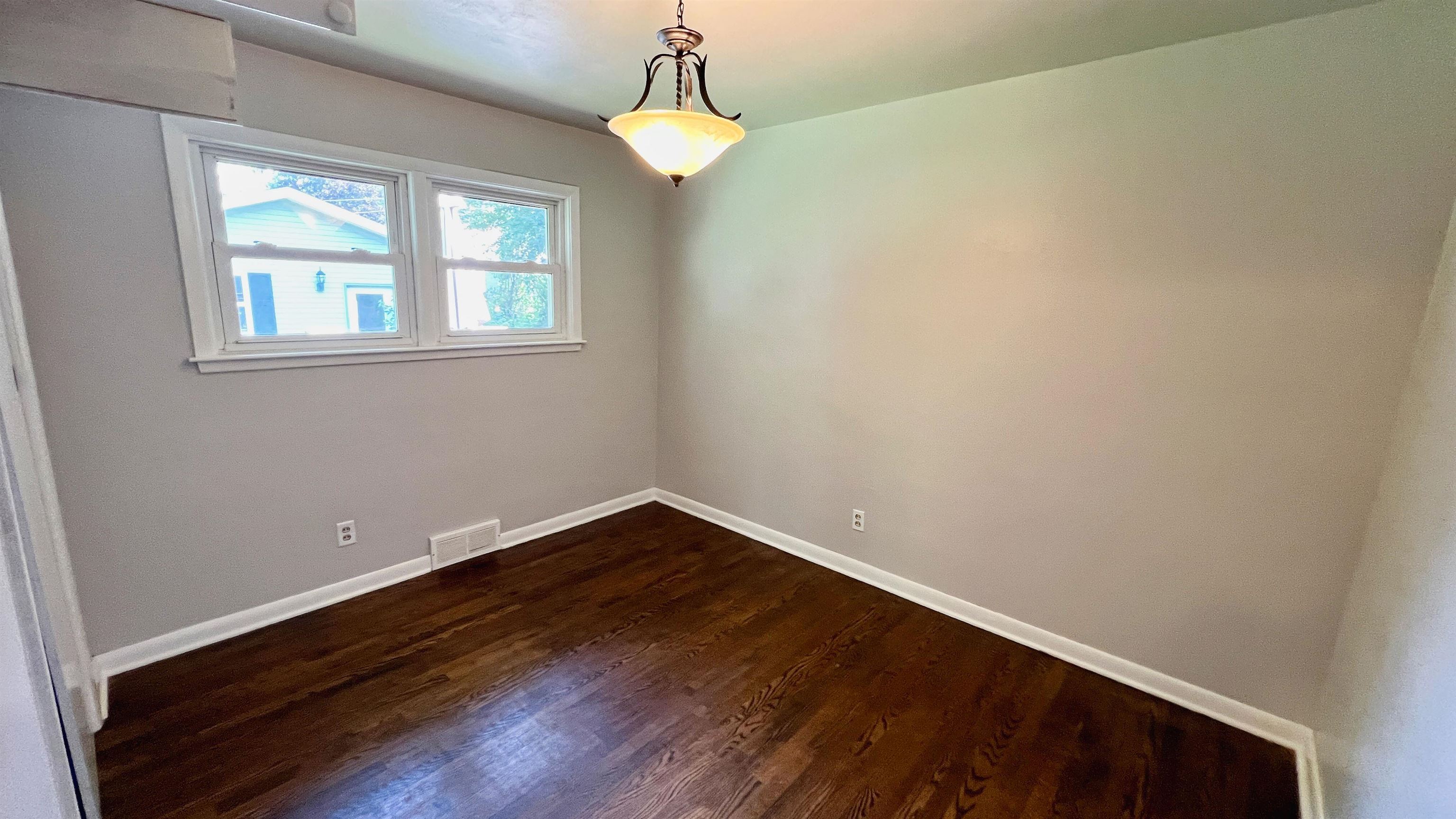 512 Edgar Avenue Property Photo 13