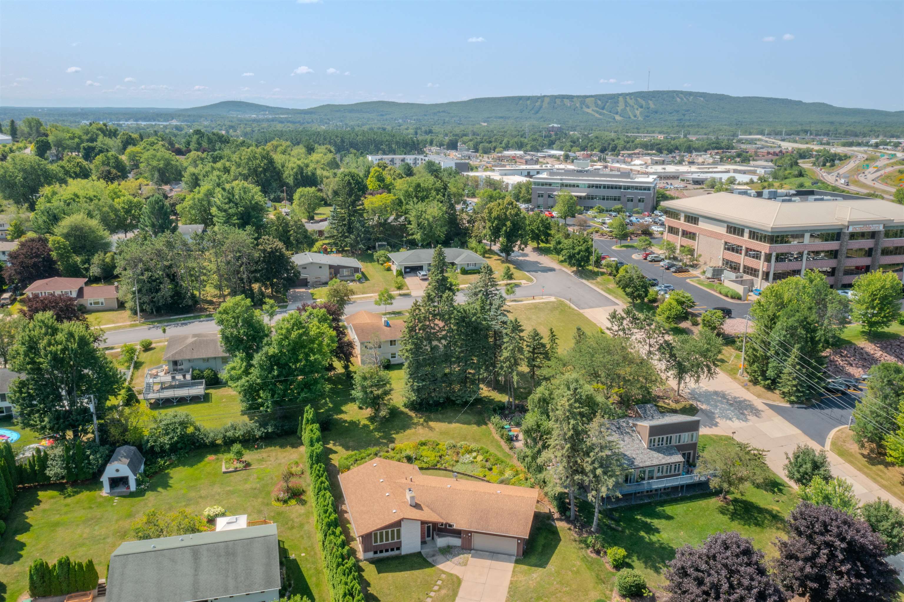 1311 Pine Street Property Photo 4
