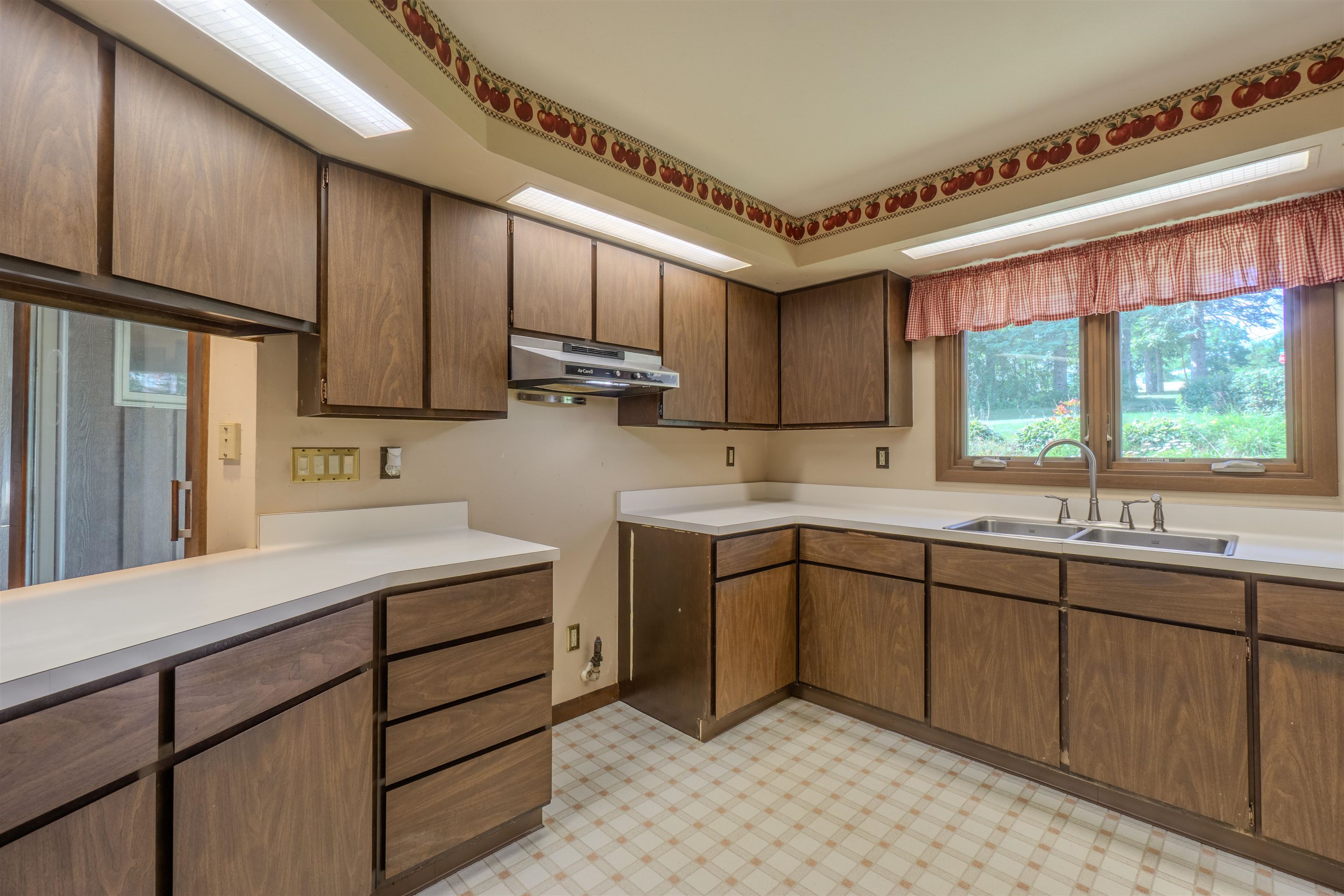 1311 Pine Street Property Photo 11