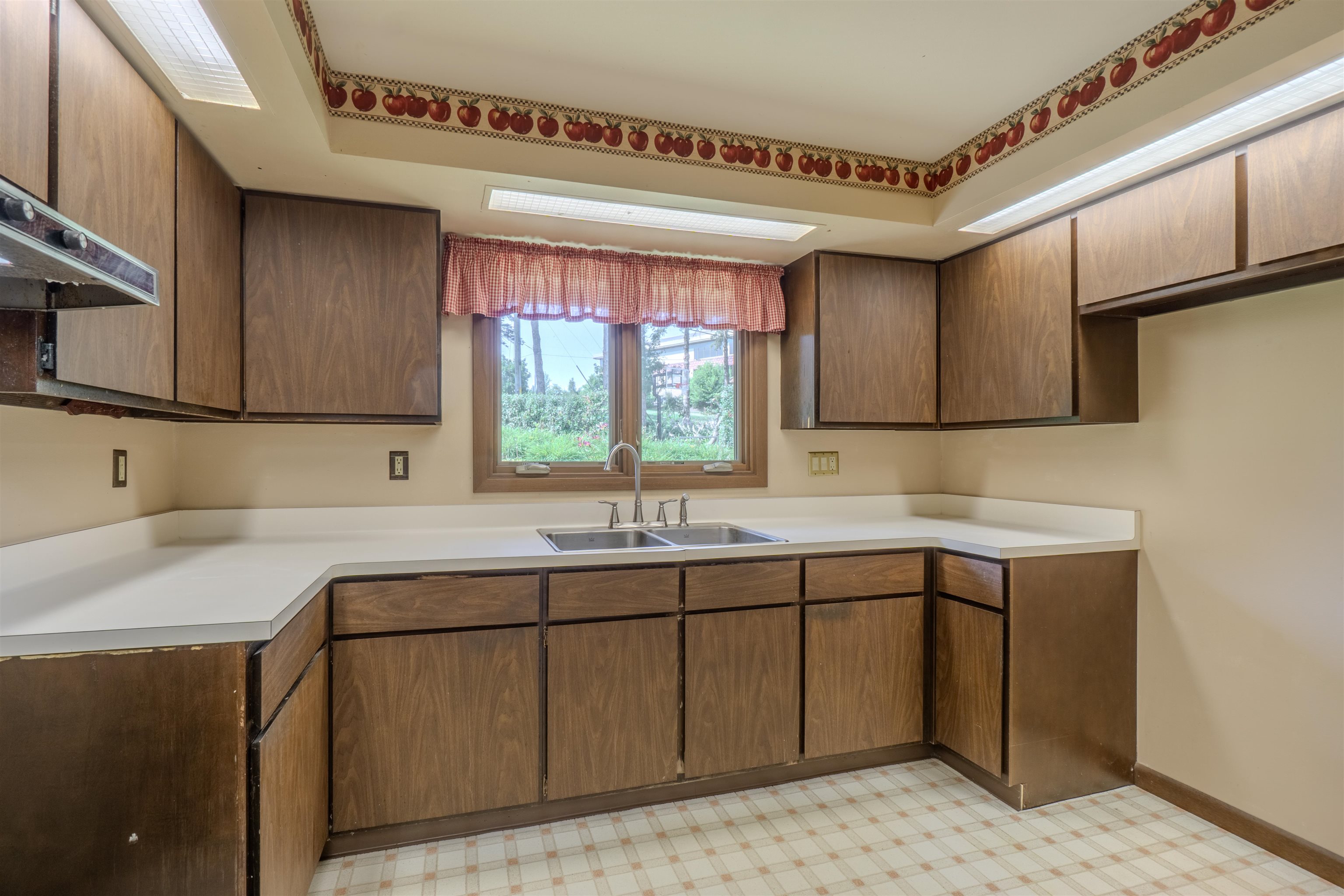 1311 Pine Street Property Photo 12