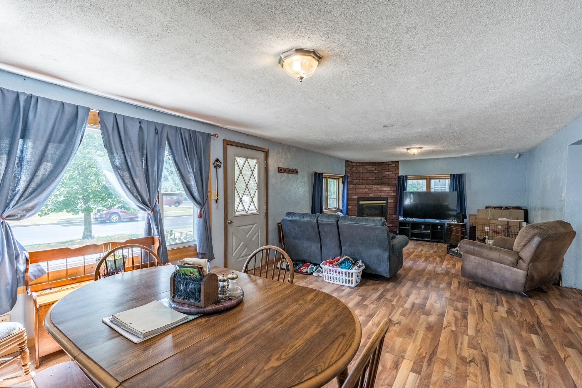 1242 S 9th Avenue Property Photo 6