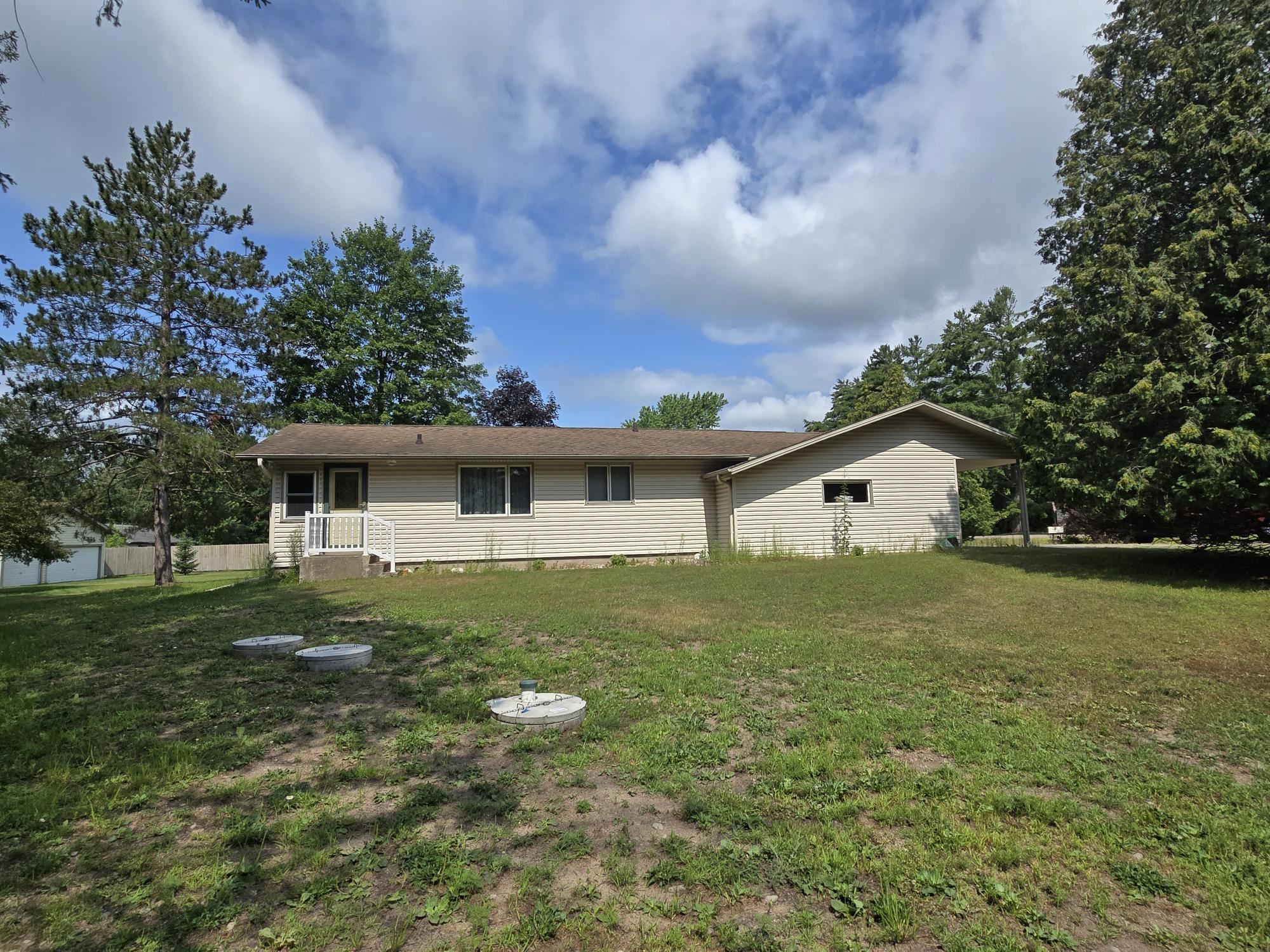 5289 Reddin Road Property Photo 8