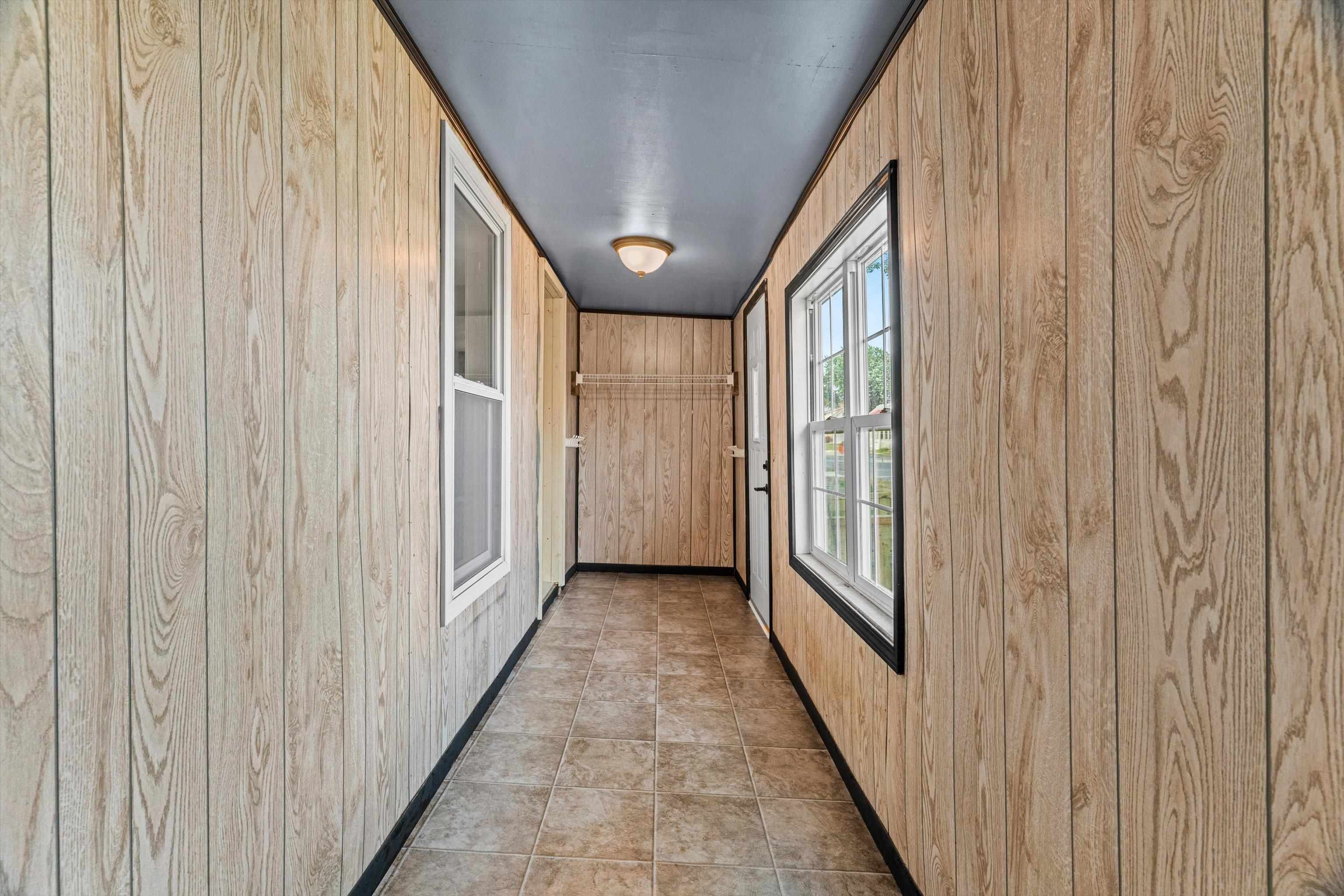 607 N Maple Avenue Property Photo 3