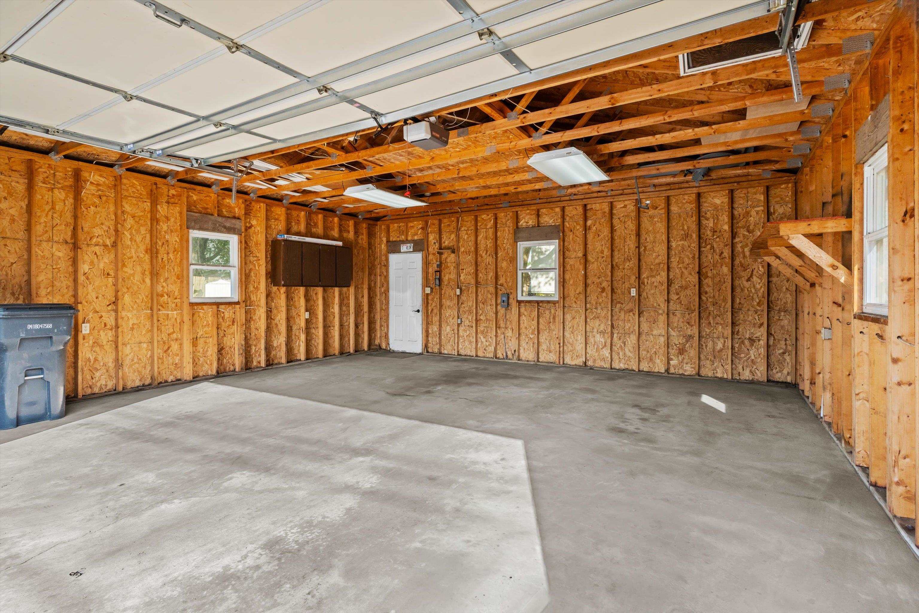 607 N Maple Avenue Property Photo 29