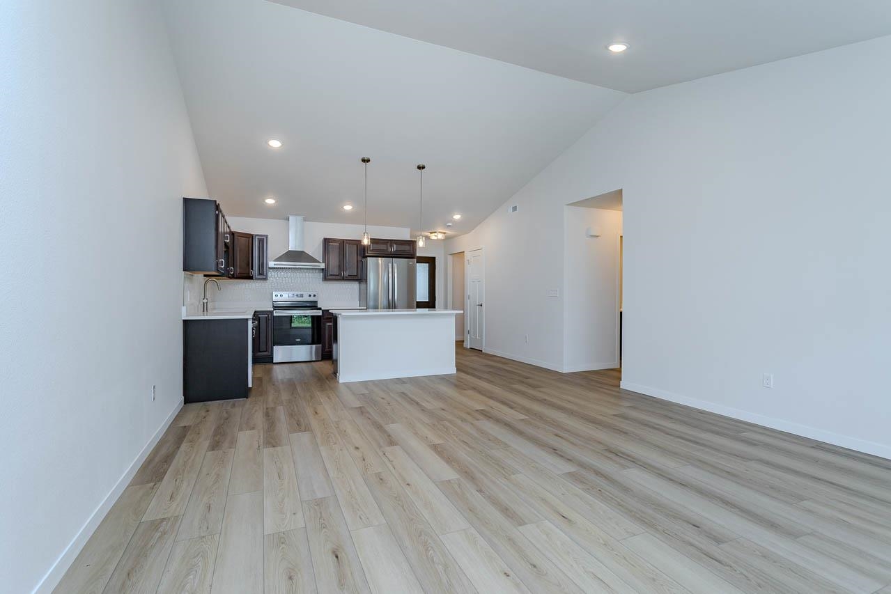 1392 Park Drive Property Photo 13