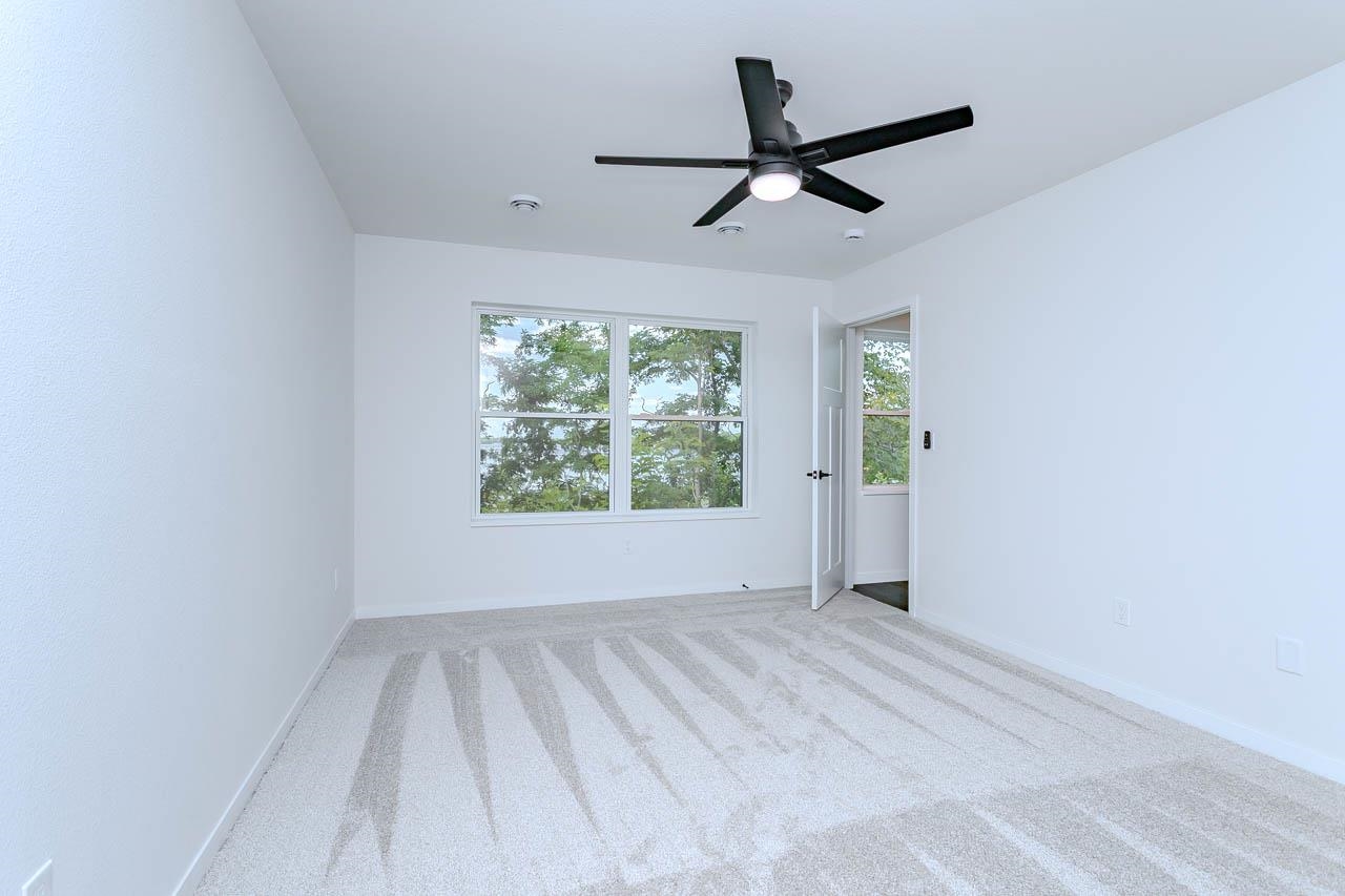 1390 Park Drive Property Photo 18